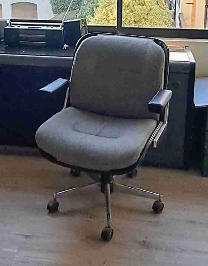 Silla de oficina gris turquesa Fernando Meyer