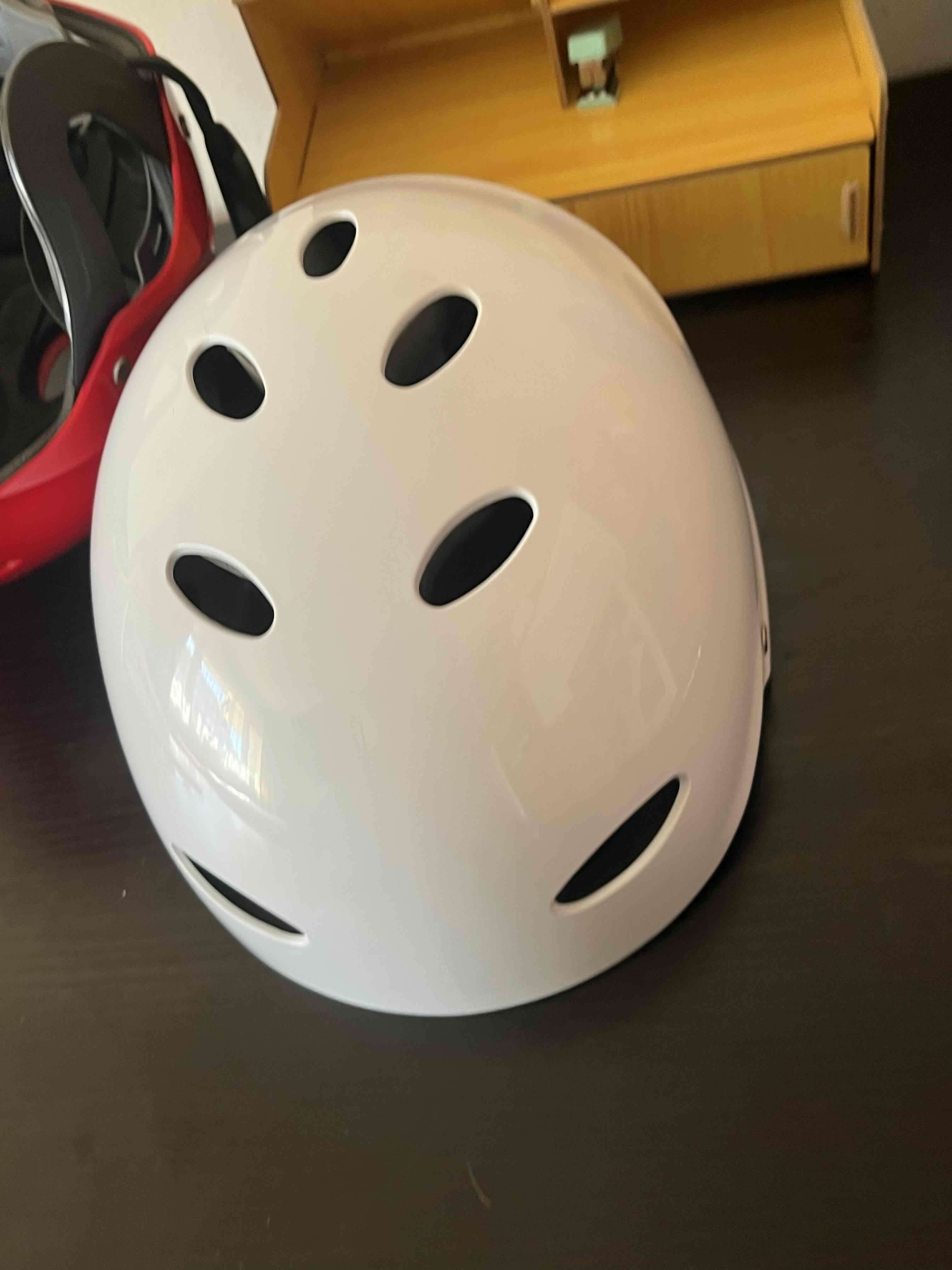 Cascos rojo y blanco - miniatura 6