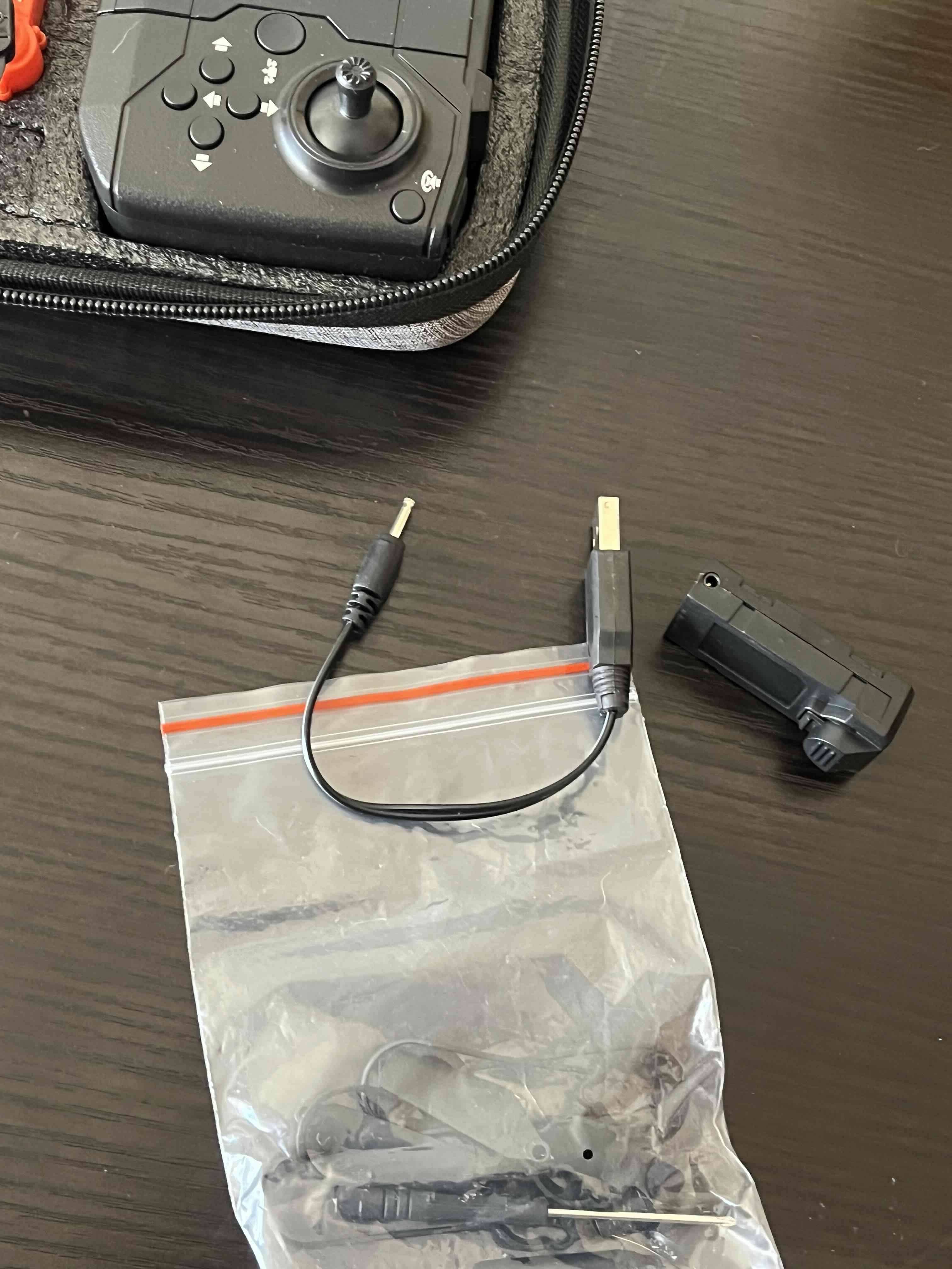 Mini drone con control remoto - miniatura 4