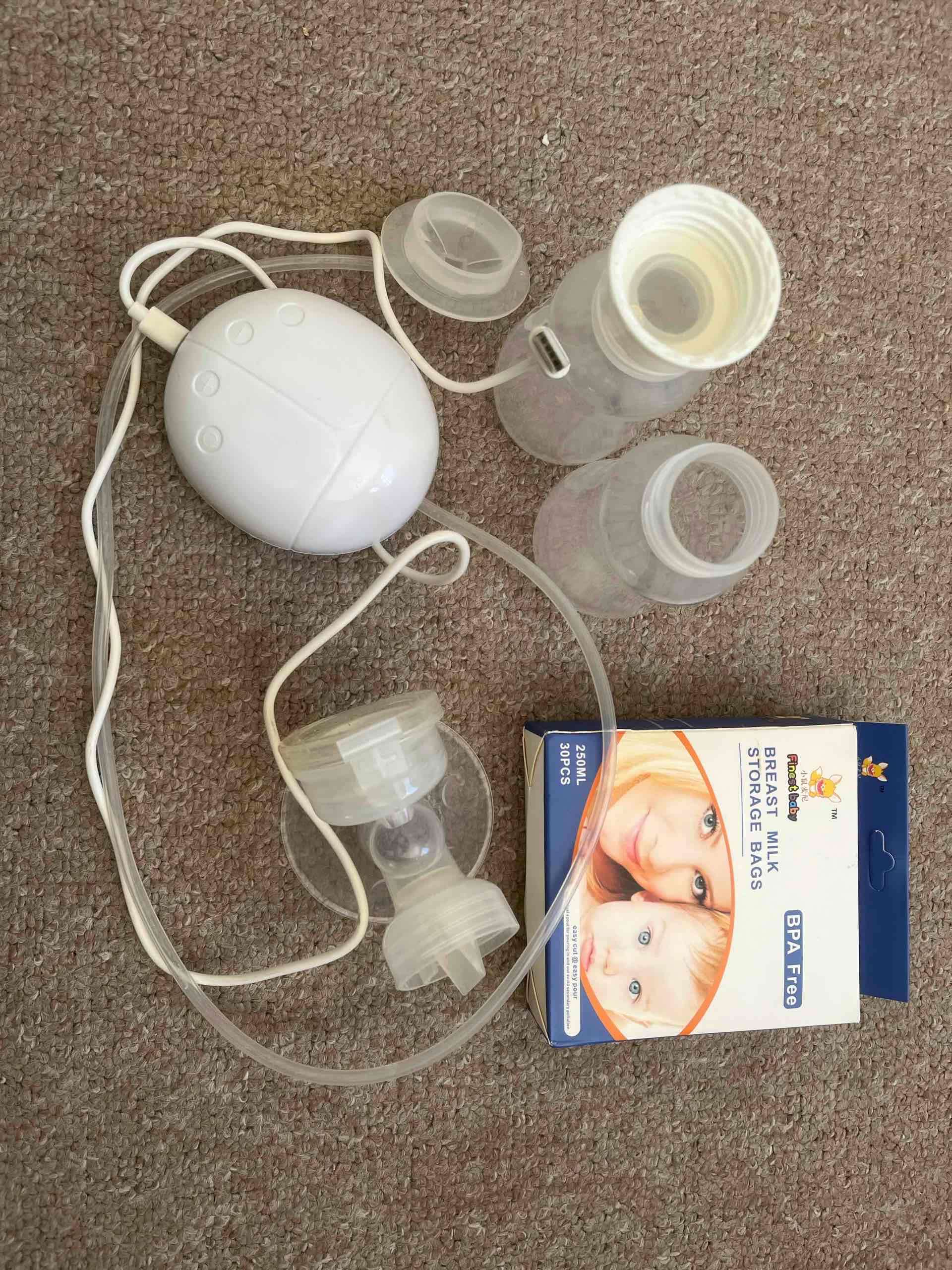 Extractor de leche eléctrico con botellas - miniatura 2