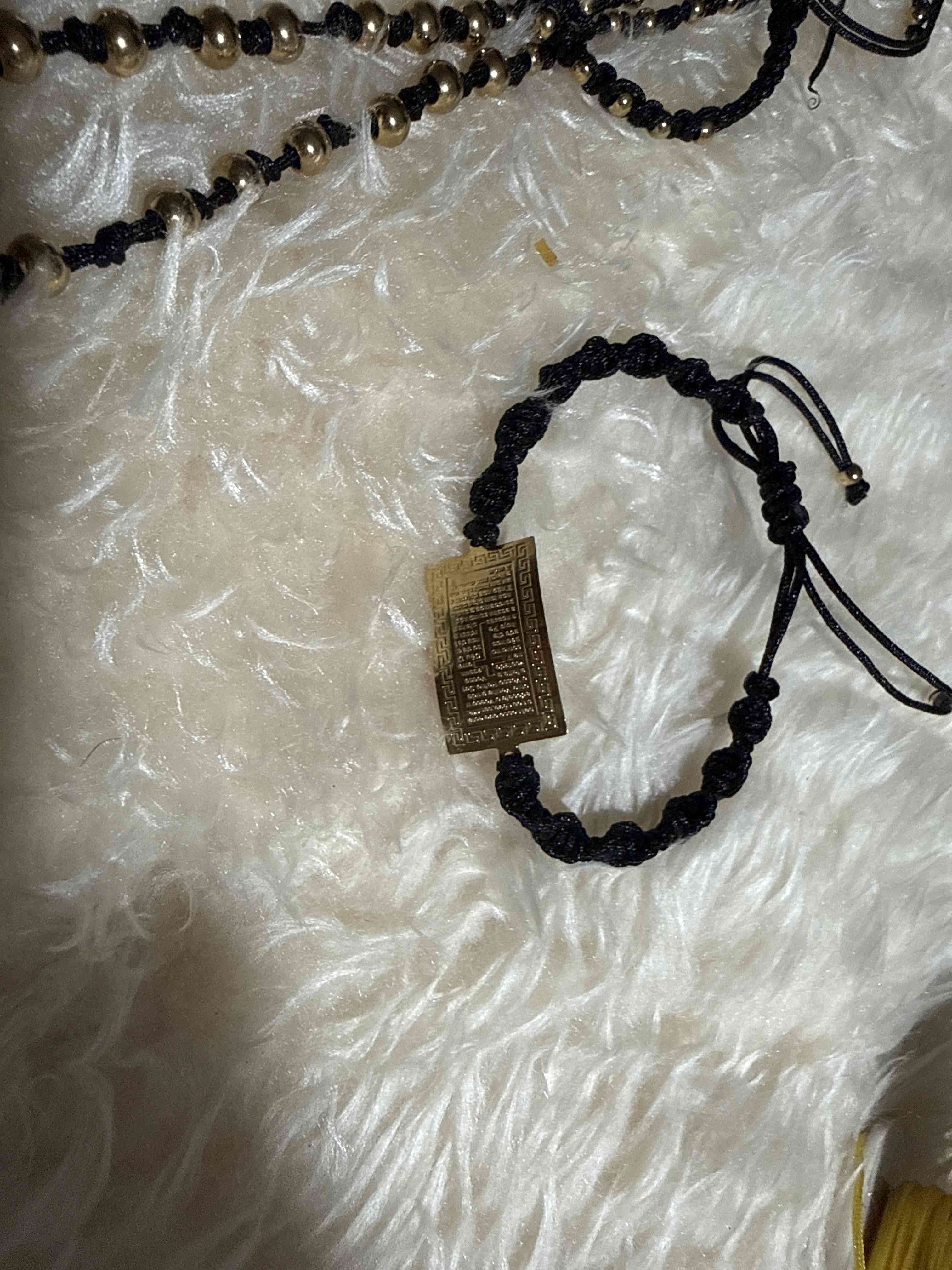 Brazaletes de macramé con dijes - miniatura 5