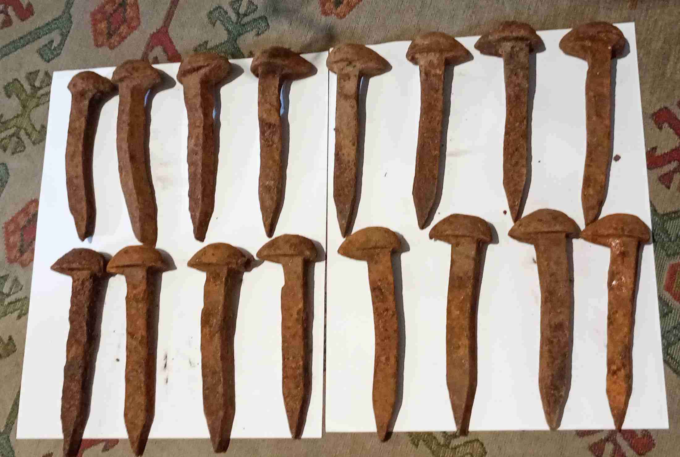 Clavo de rieles antiguos - miniatura 3