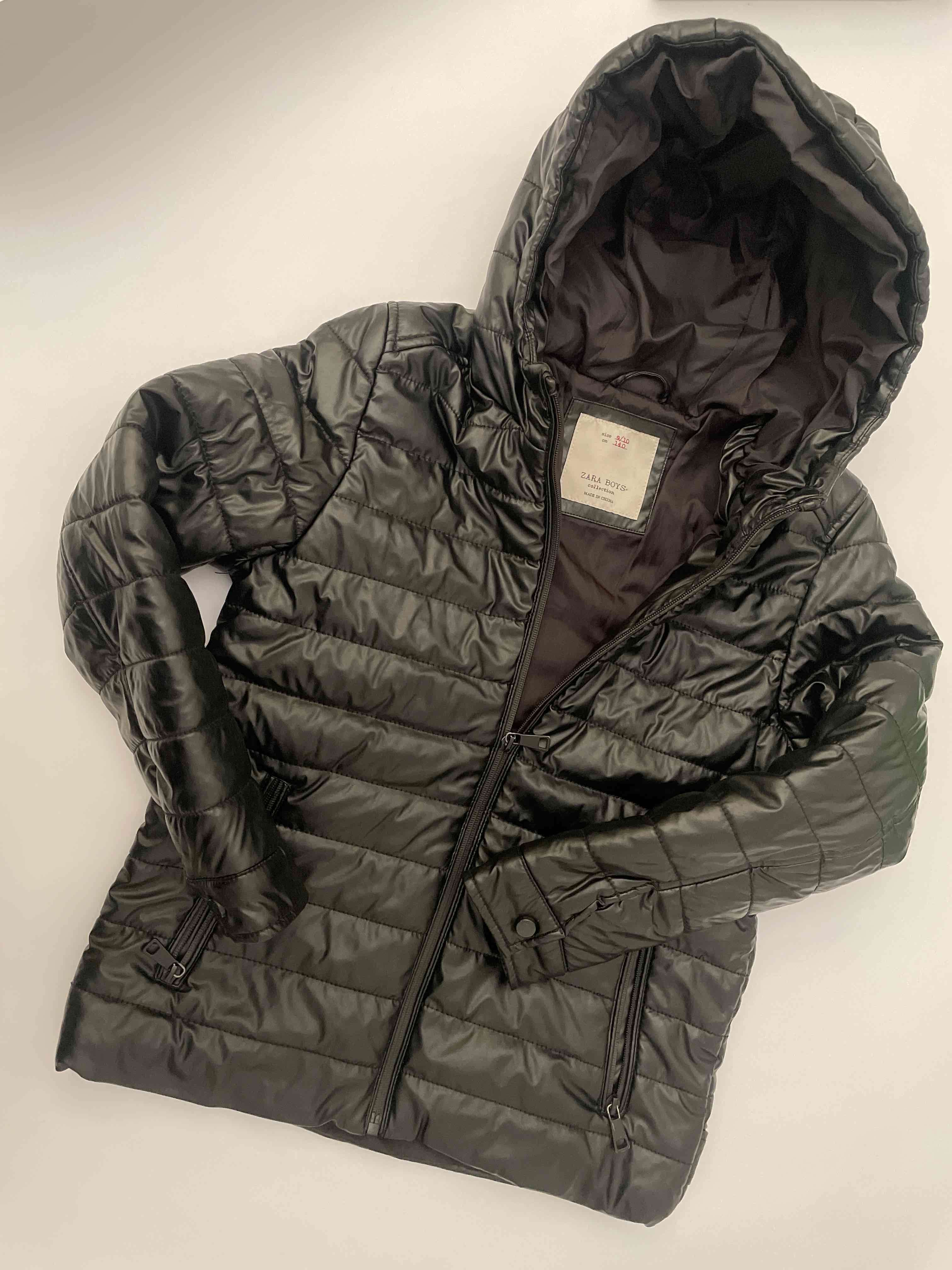 Parka negra con capucha Zara para niño - miniatura 2