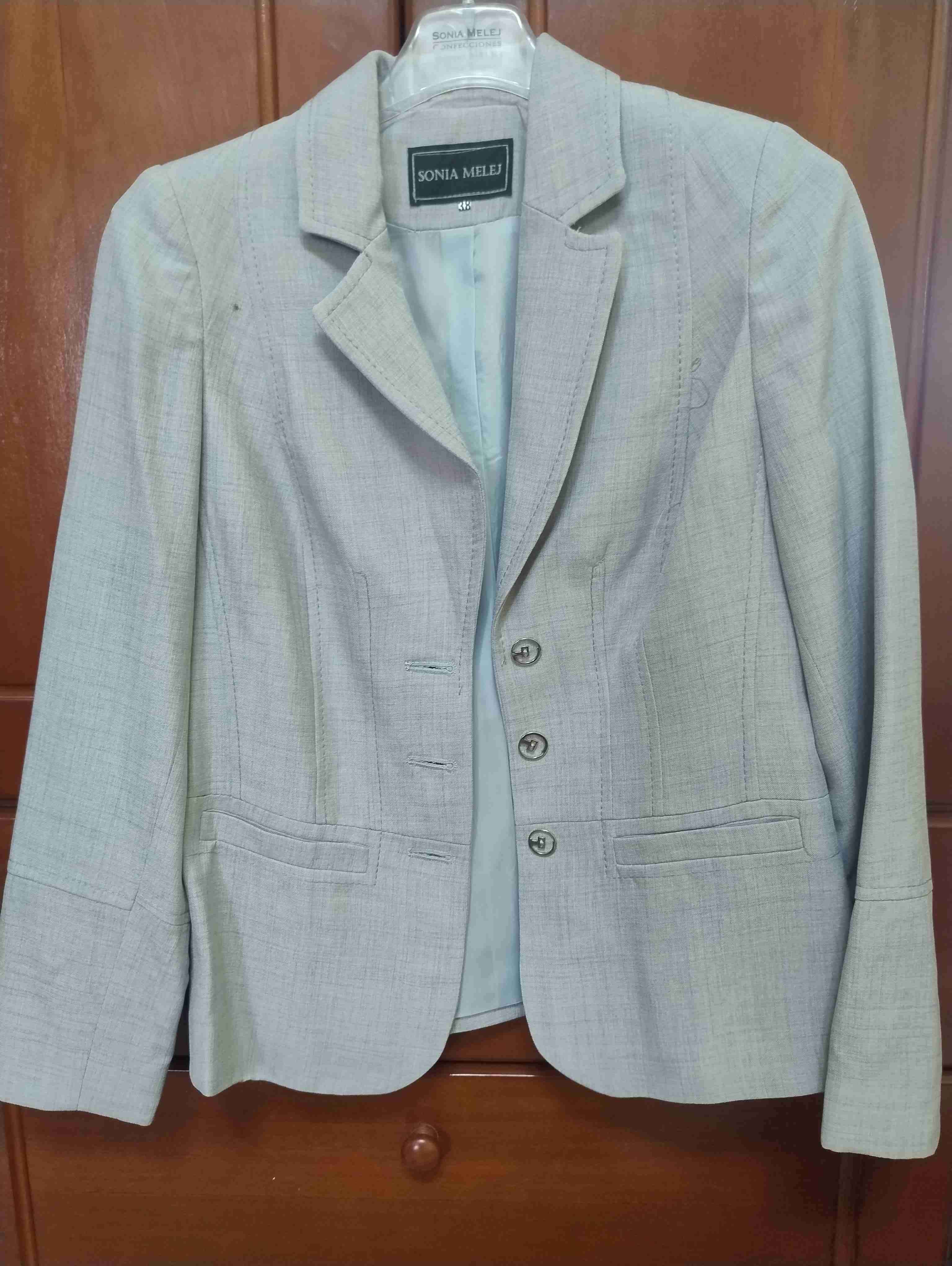 06 Chaquetas Formales - miniatura 3