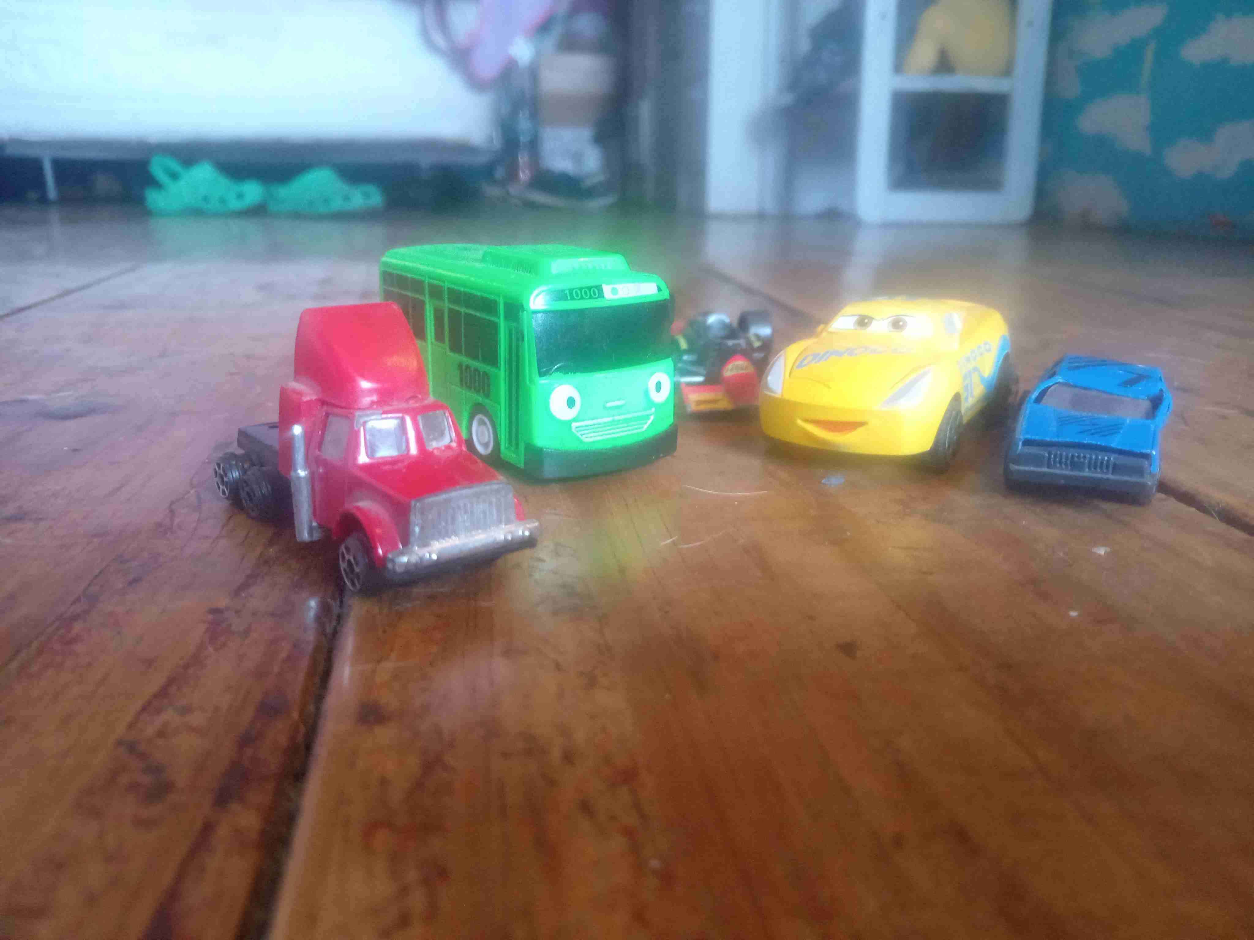 Juguetes para niños vendedor es niño