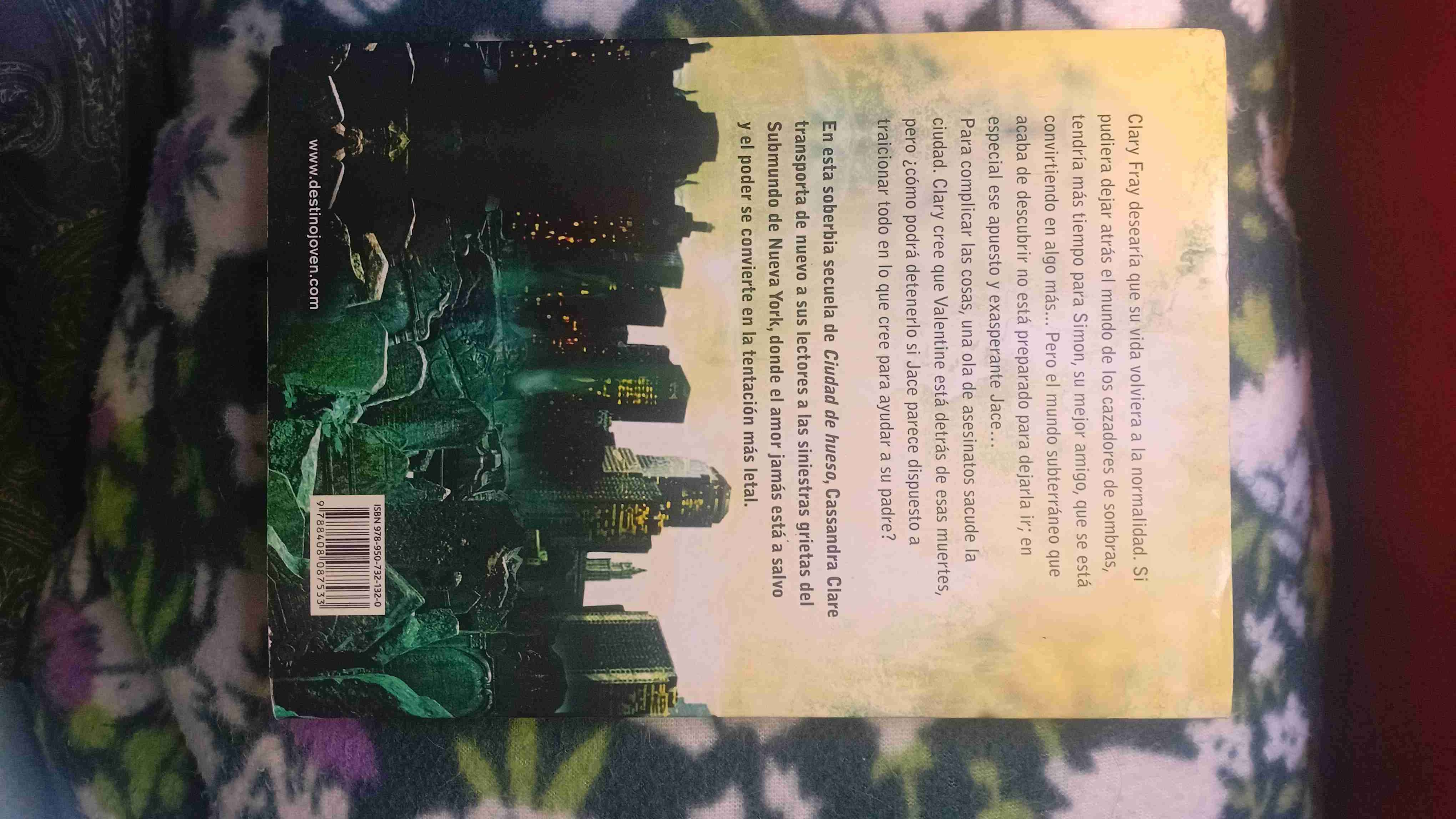 Libro Cazadores de Sombras 2: Ciudad de cenizas. - miniatura 2