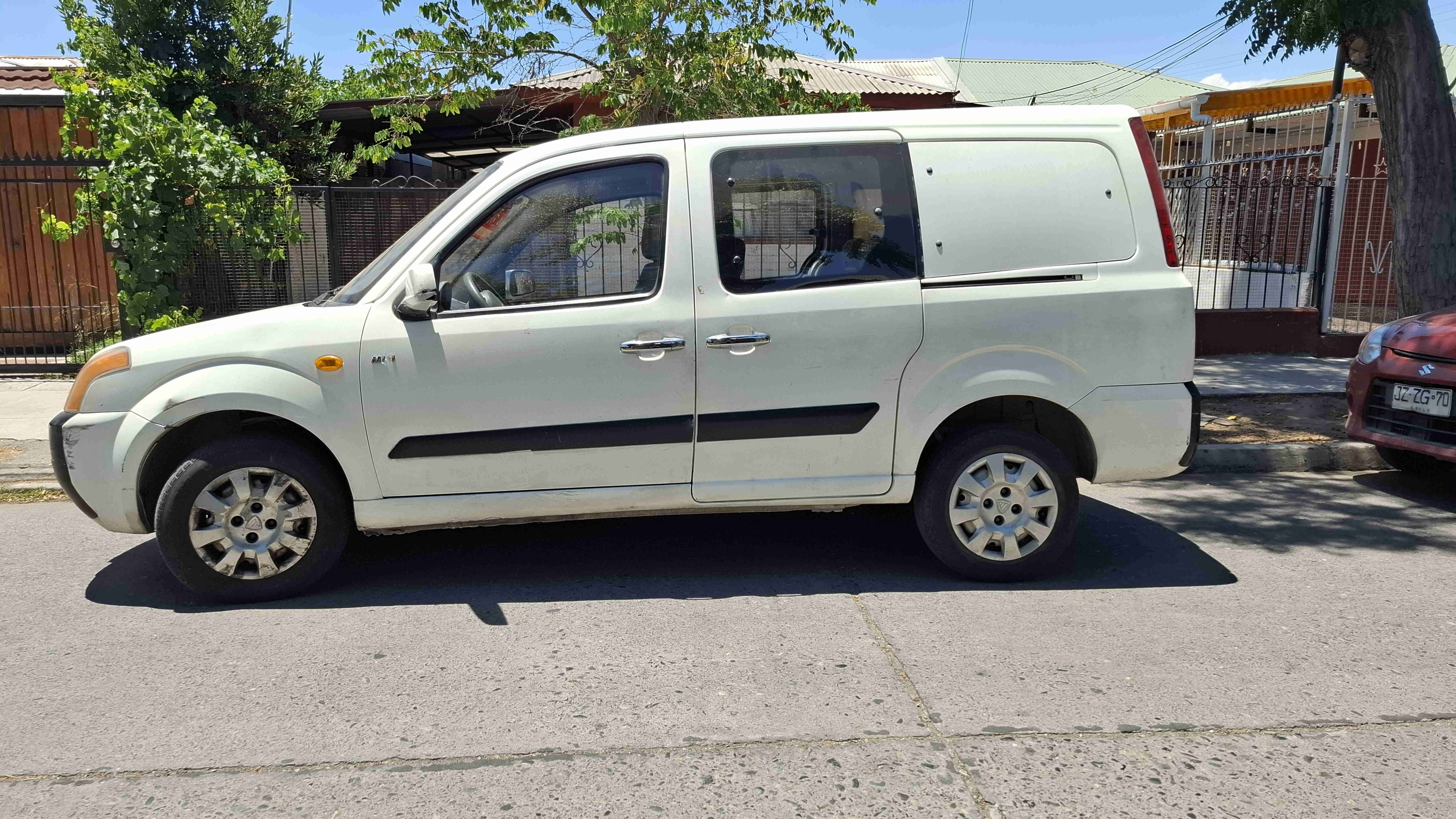 2012 Foton midi - miniatura 3