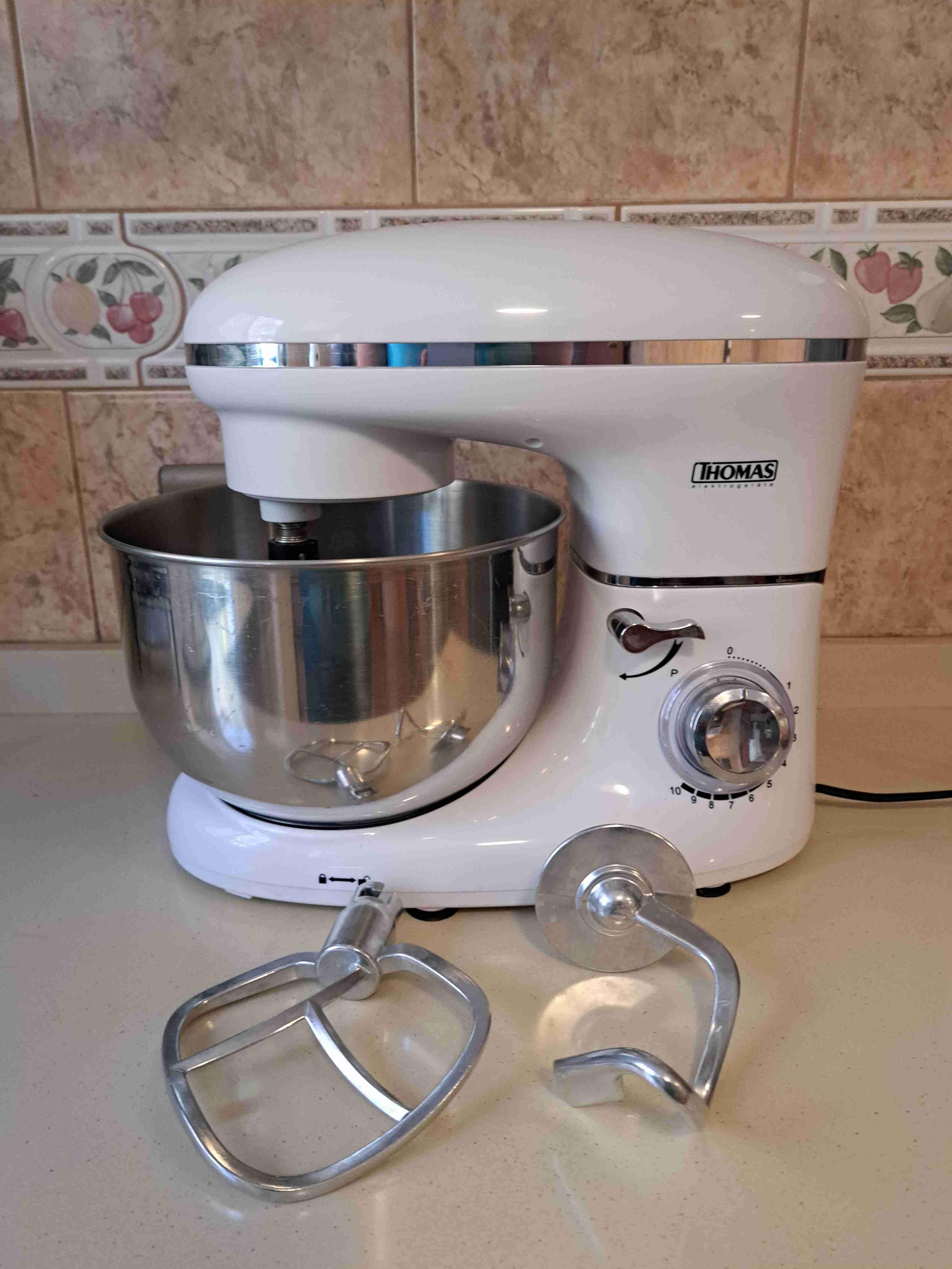 Batidora de pedestal blanca