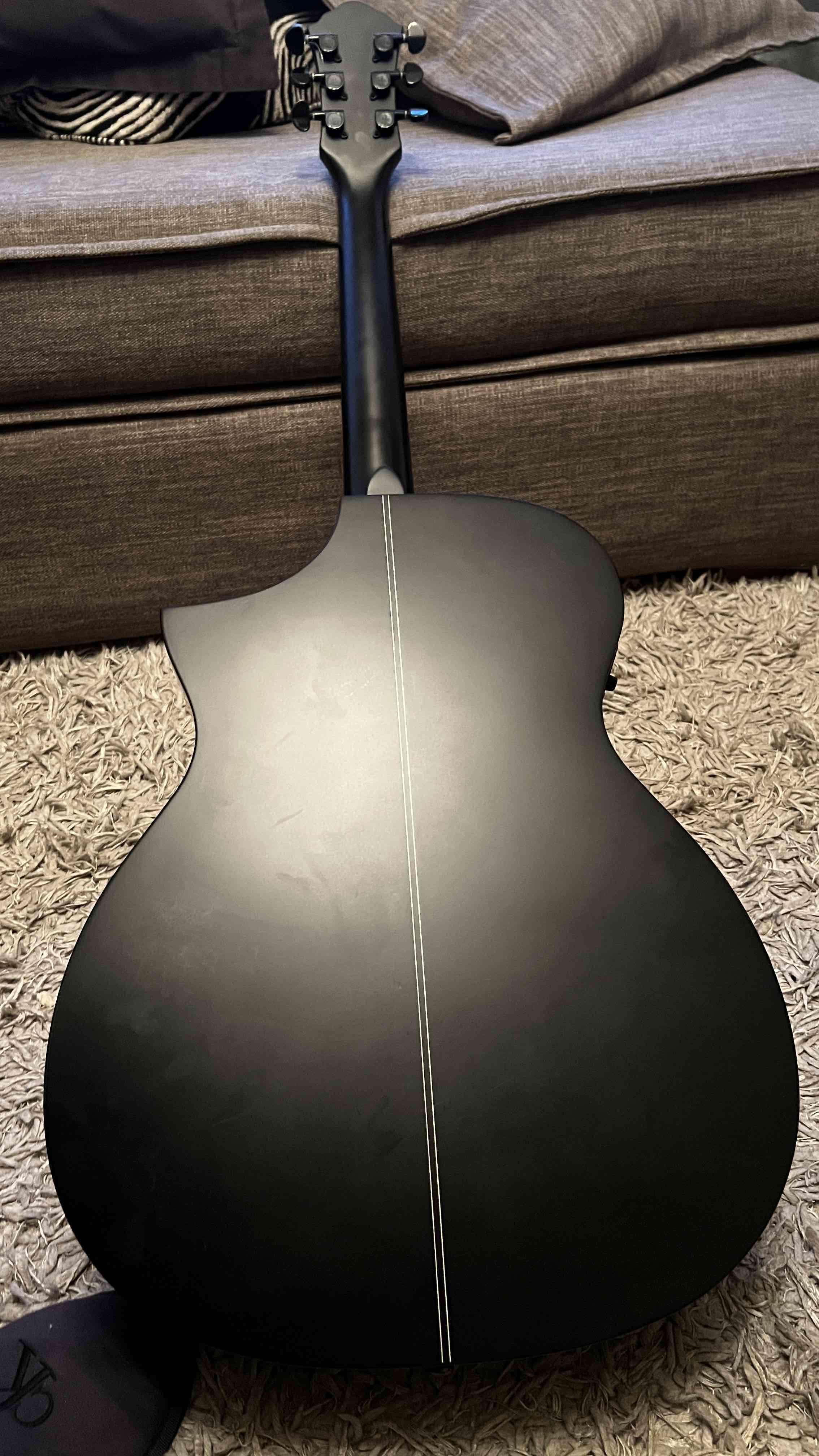 Guitarra acústica de madera exótica - miniatura 3