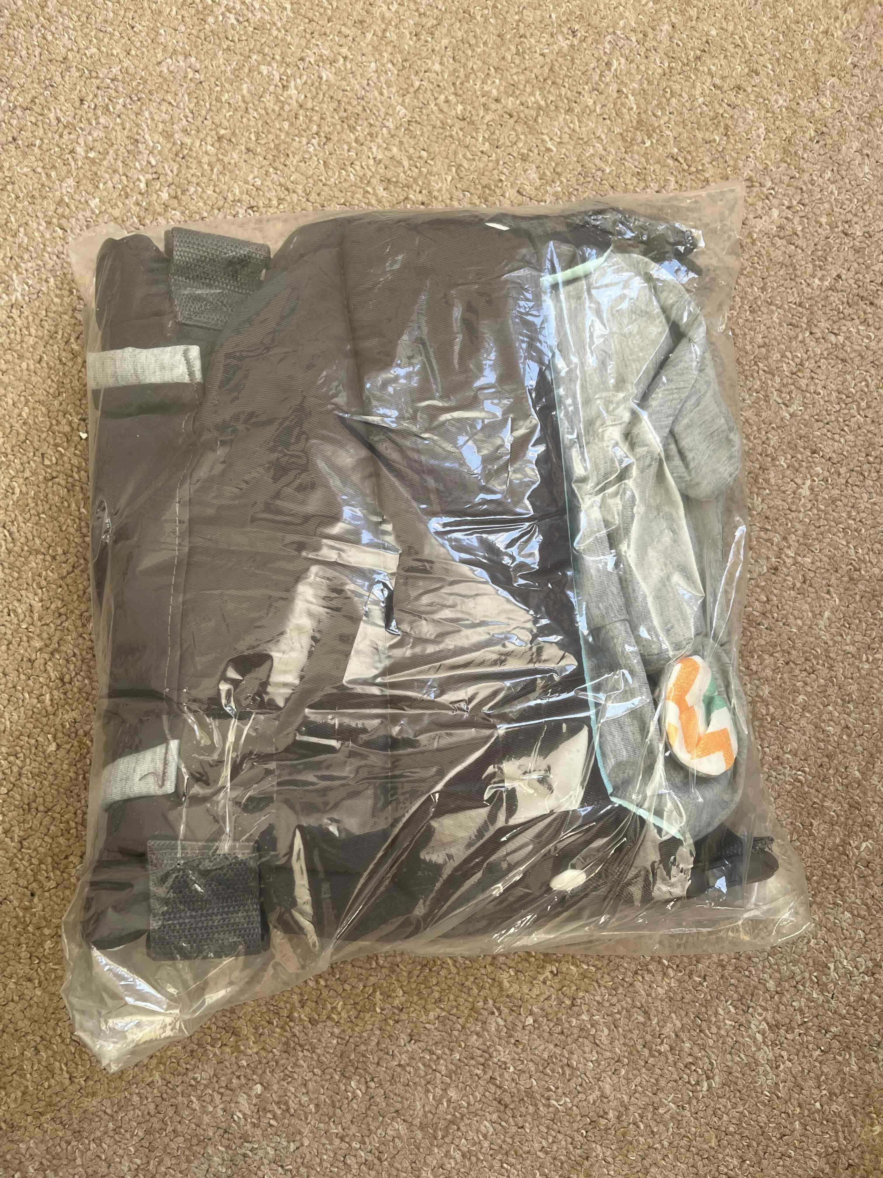 Porta bebé ergonómico