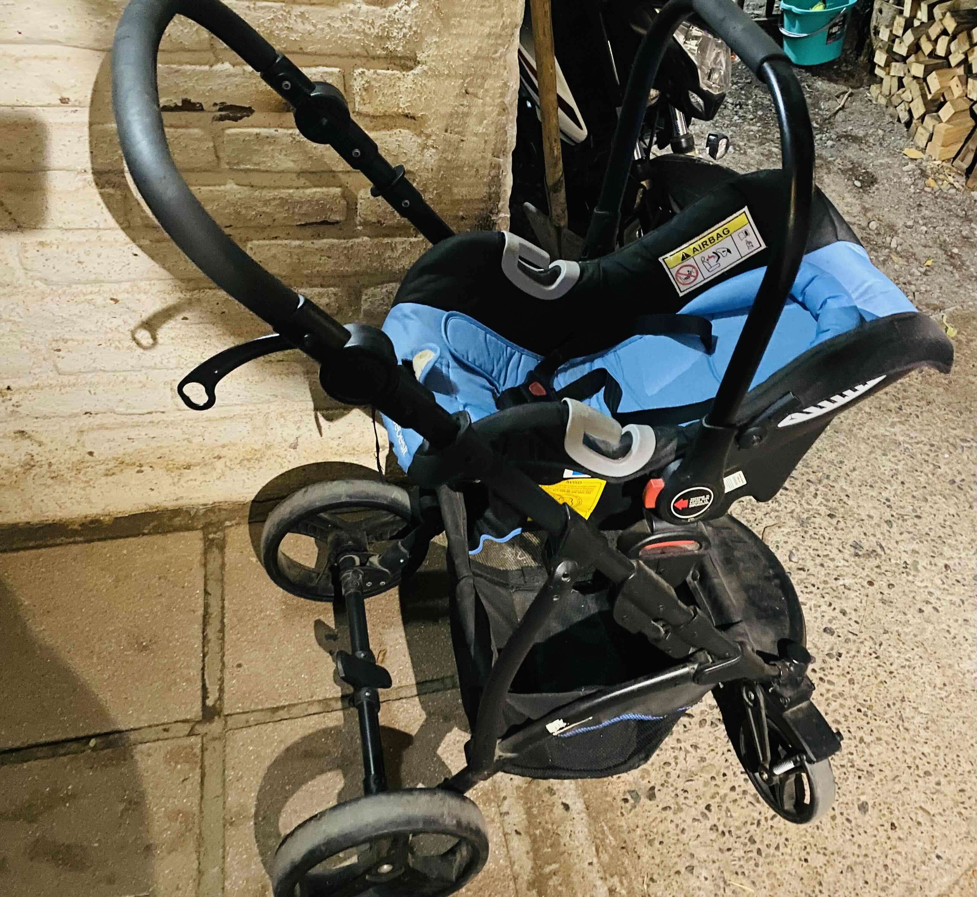 Coche y silla de auto para bebé