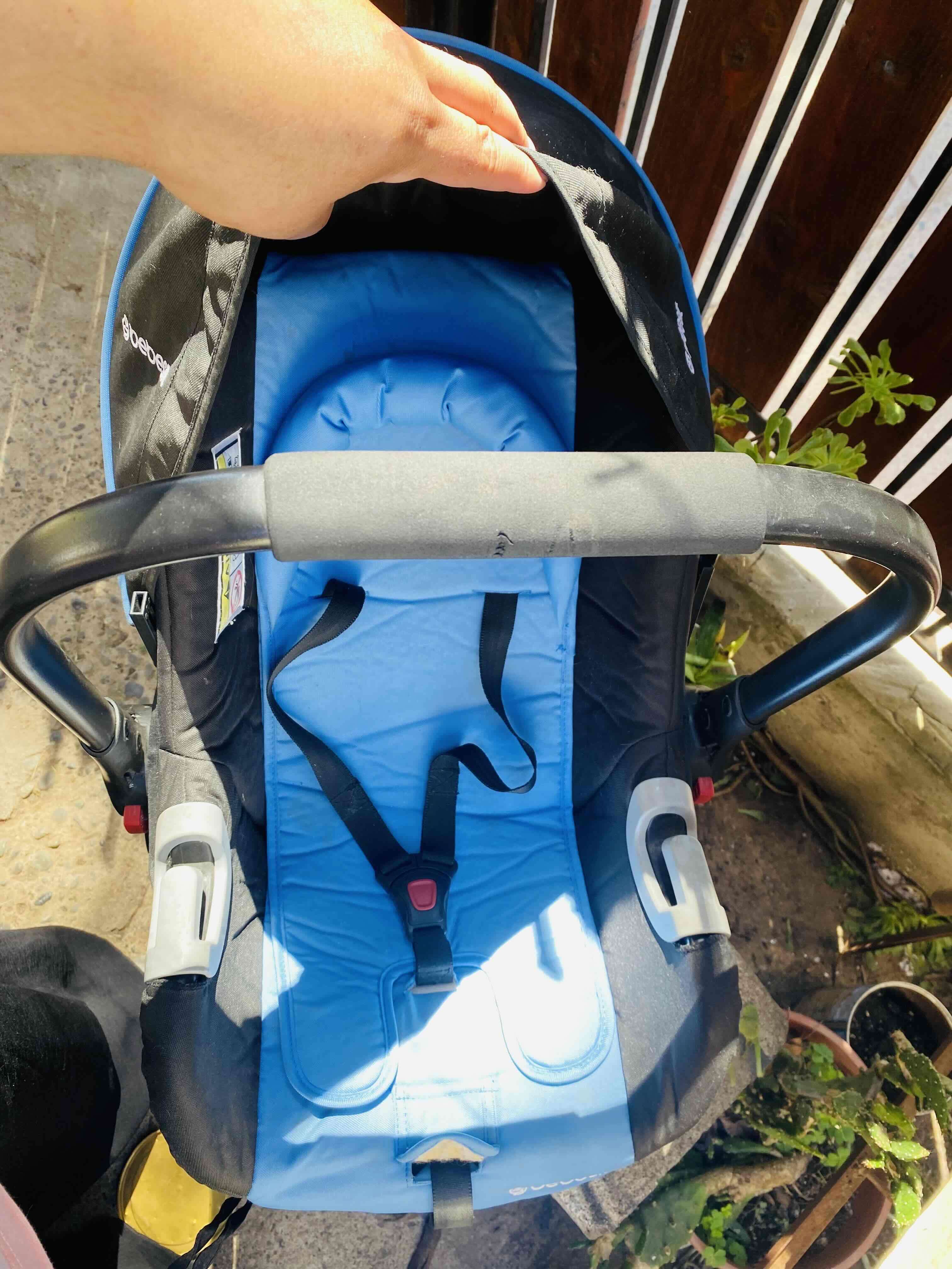 Coche y silla de auto para bebé - miniatura 2