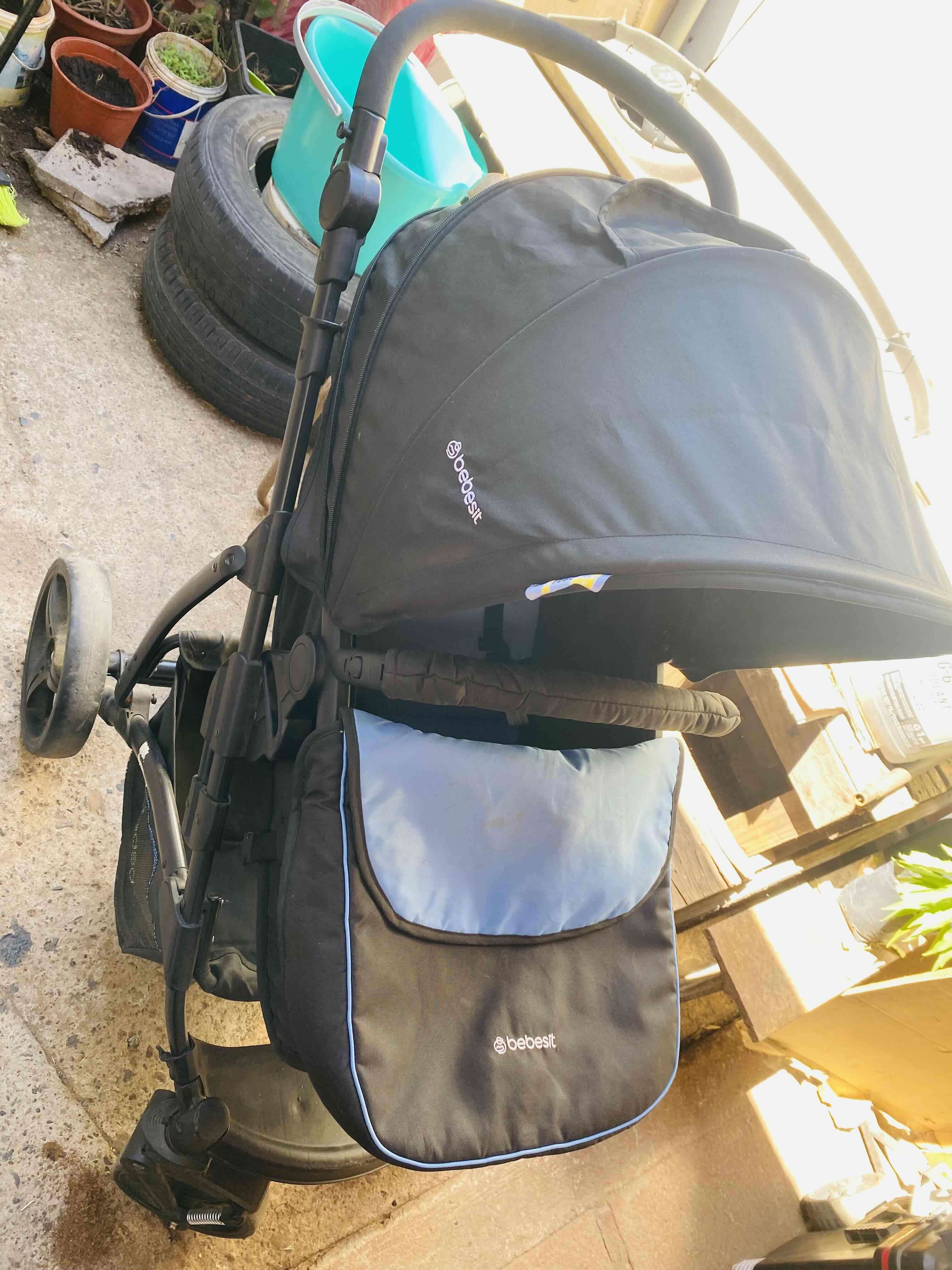 Coche y silla de auto para bebé - miniatura 5