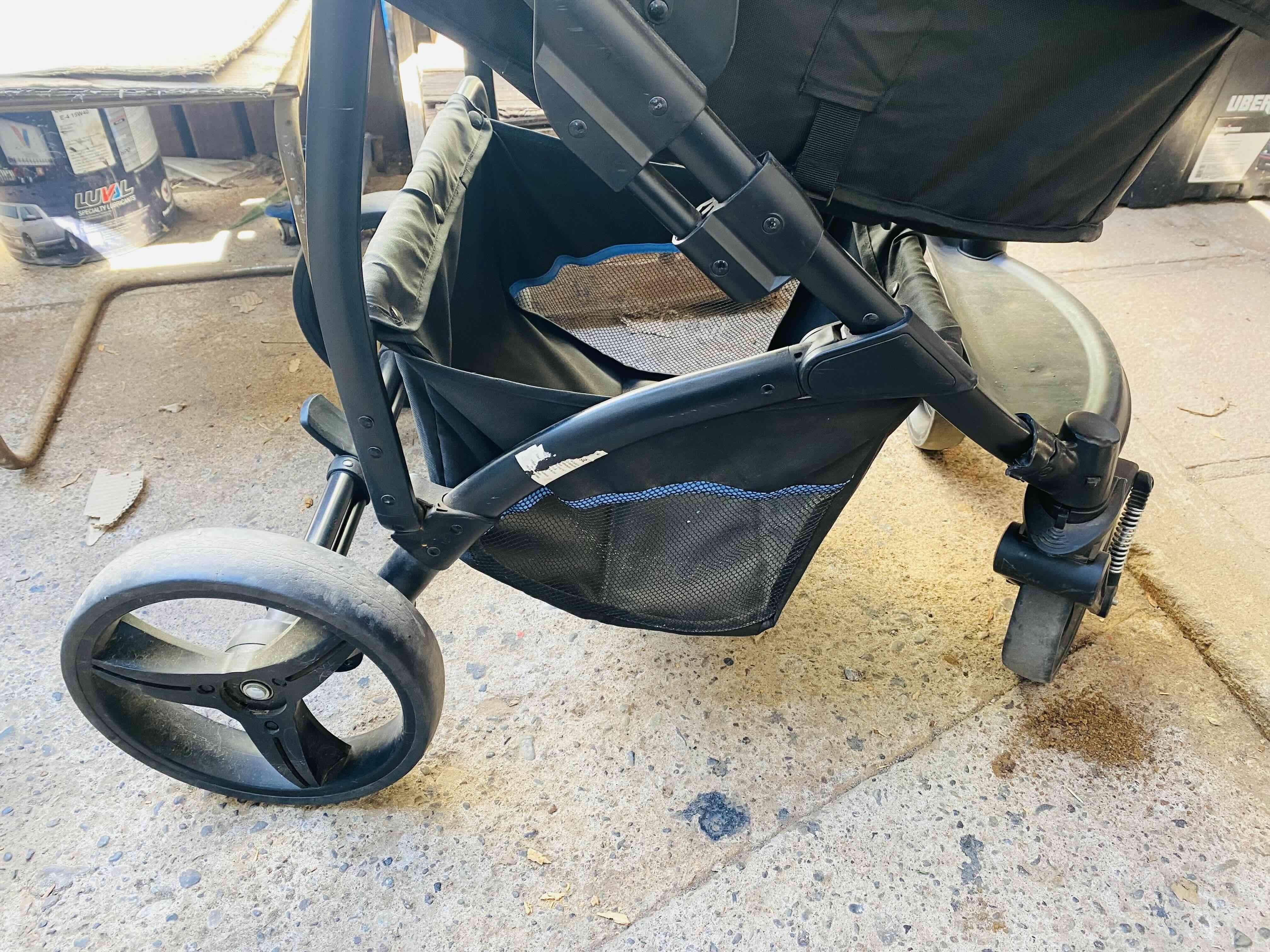 Coche y silla de auto para bebé - miniatura 6