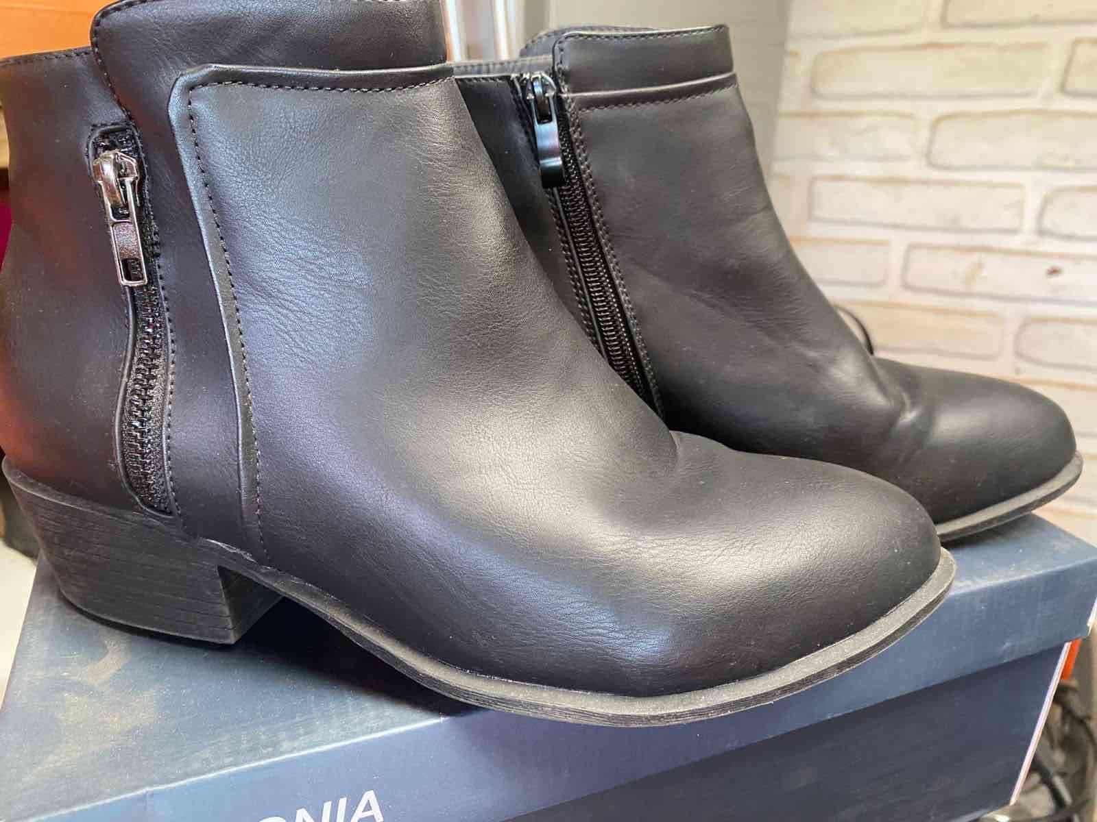Botines negros de cuero