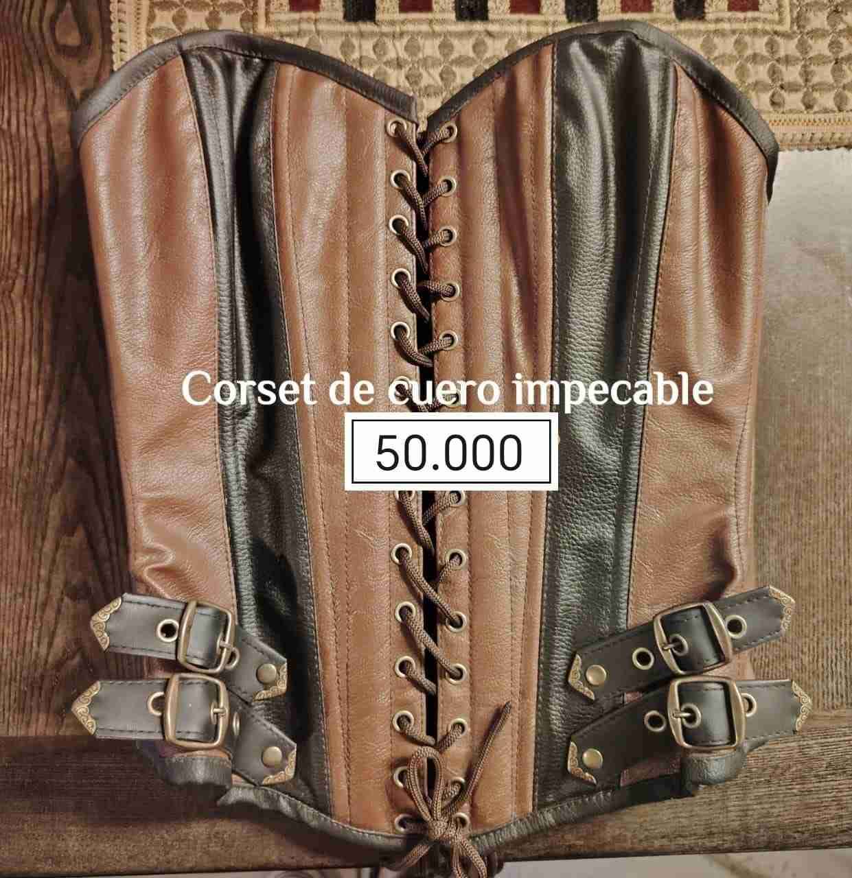 Corset de cuero impecable