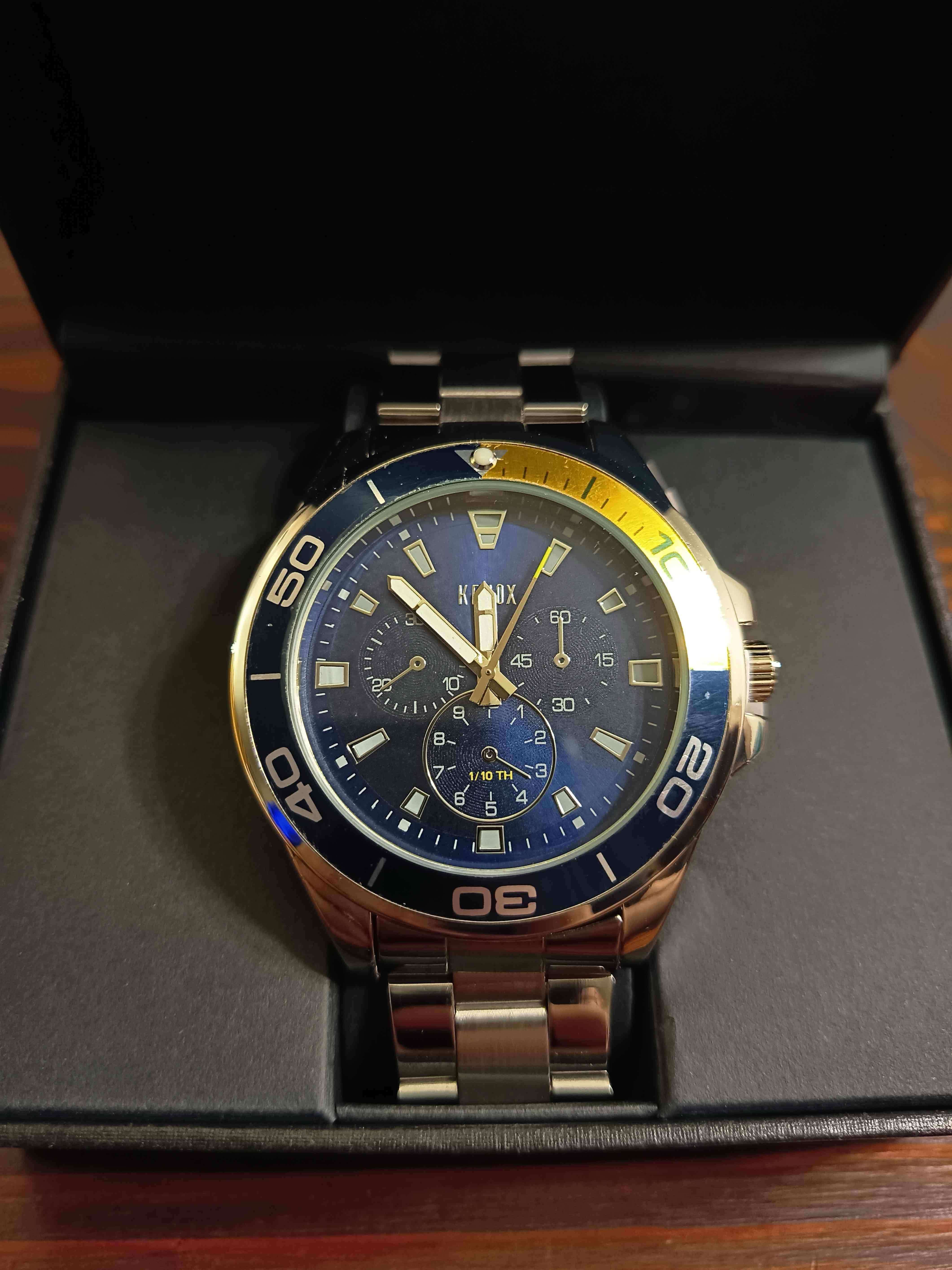 Reloj de pulsera plateado y azul - miniatura 2