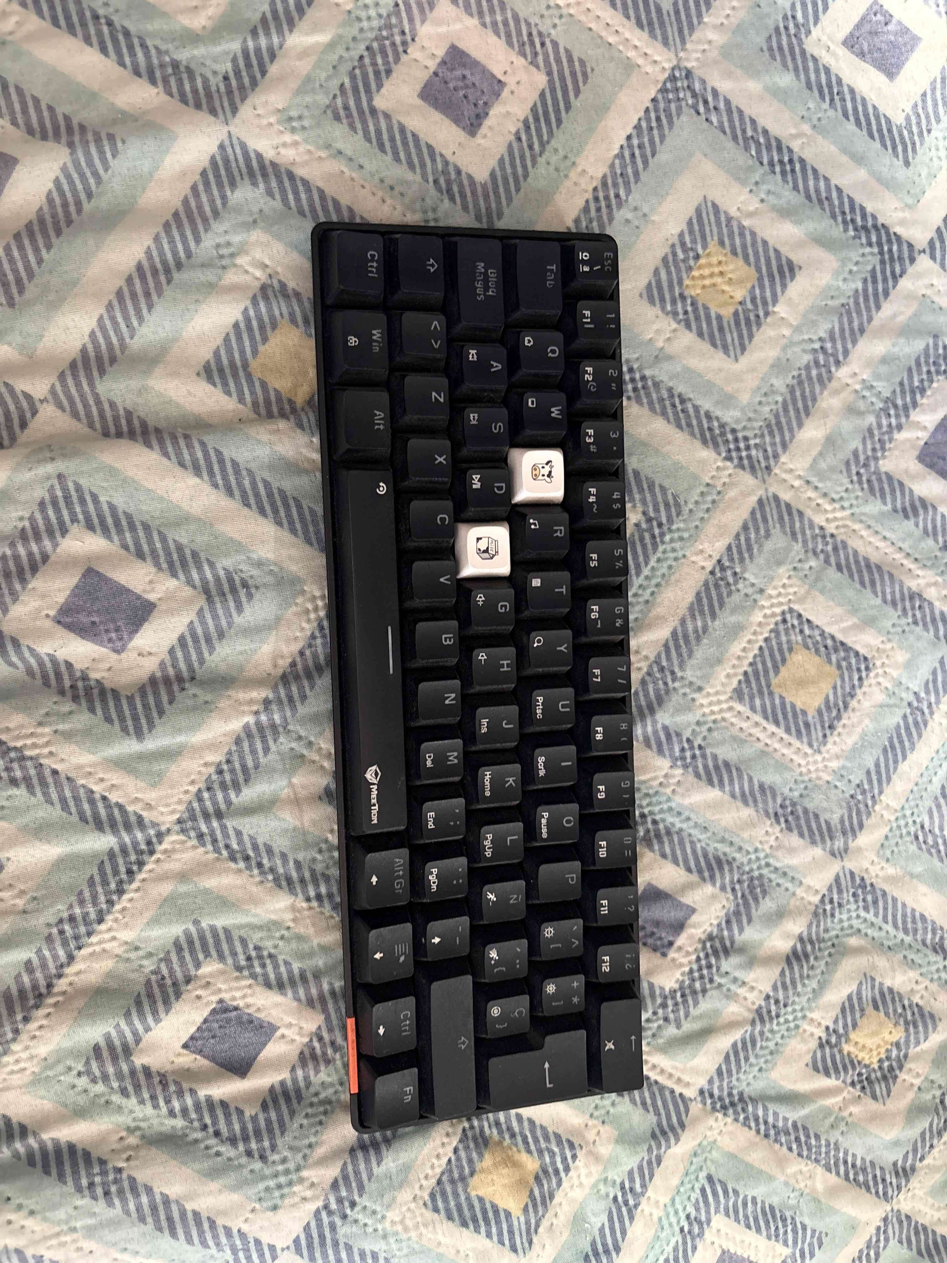 Teclado mecánico HESTIA MK005 BLACK 60%