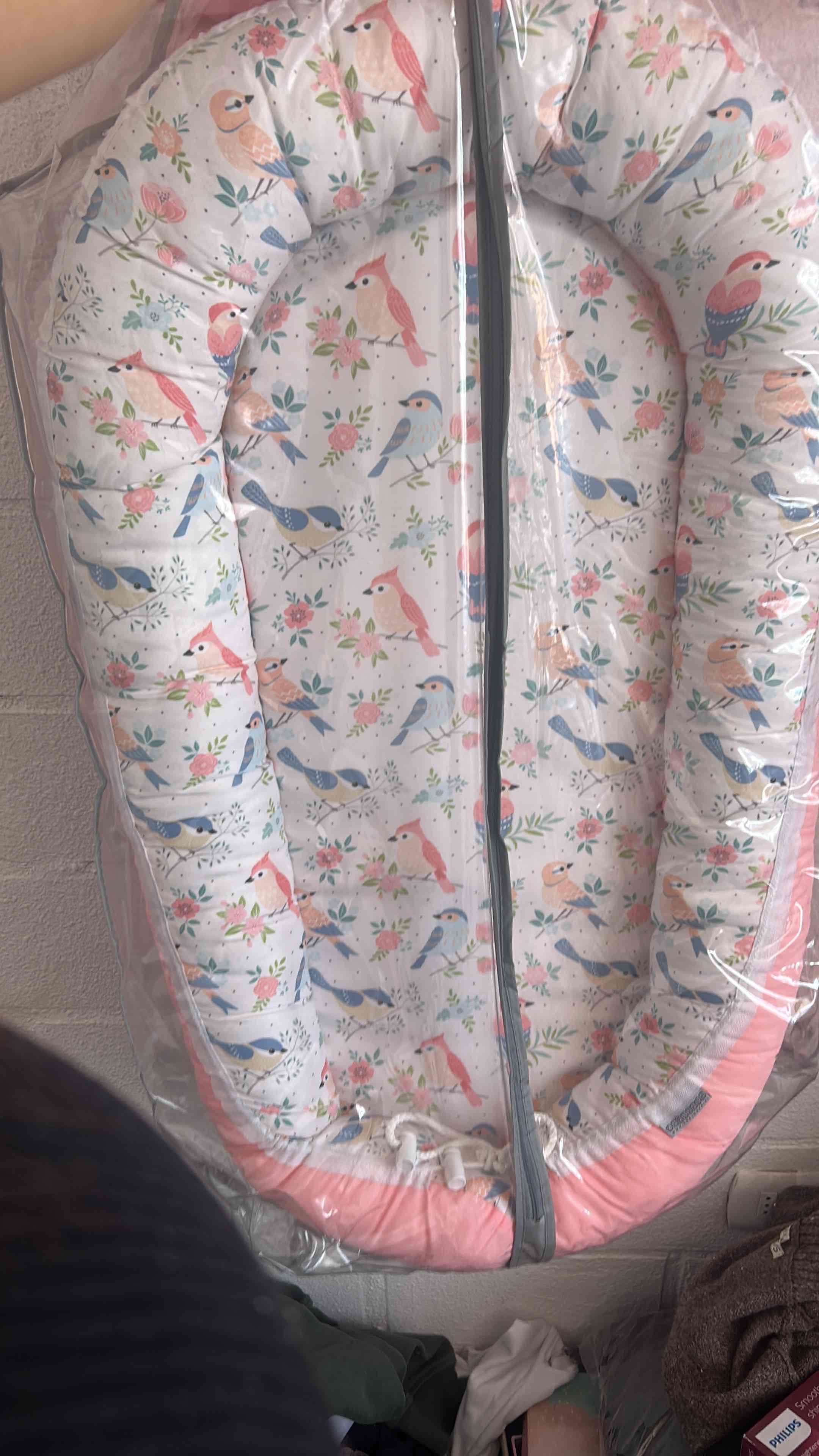 Cojín nido para bebé estampado