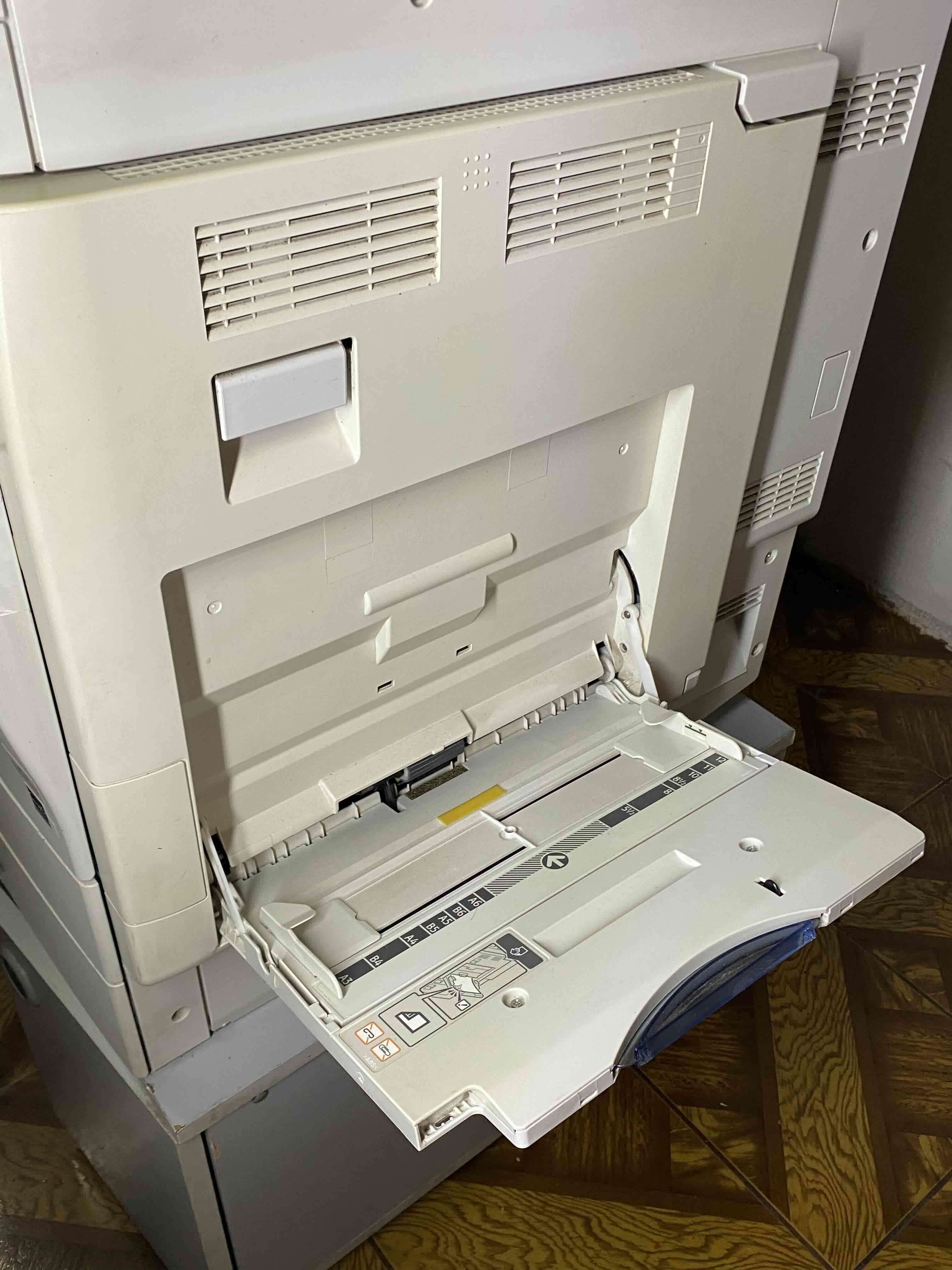 Impresora Multifuncional Ricoh Aficio MP C2051 - miniatura 4