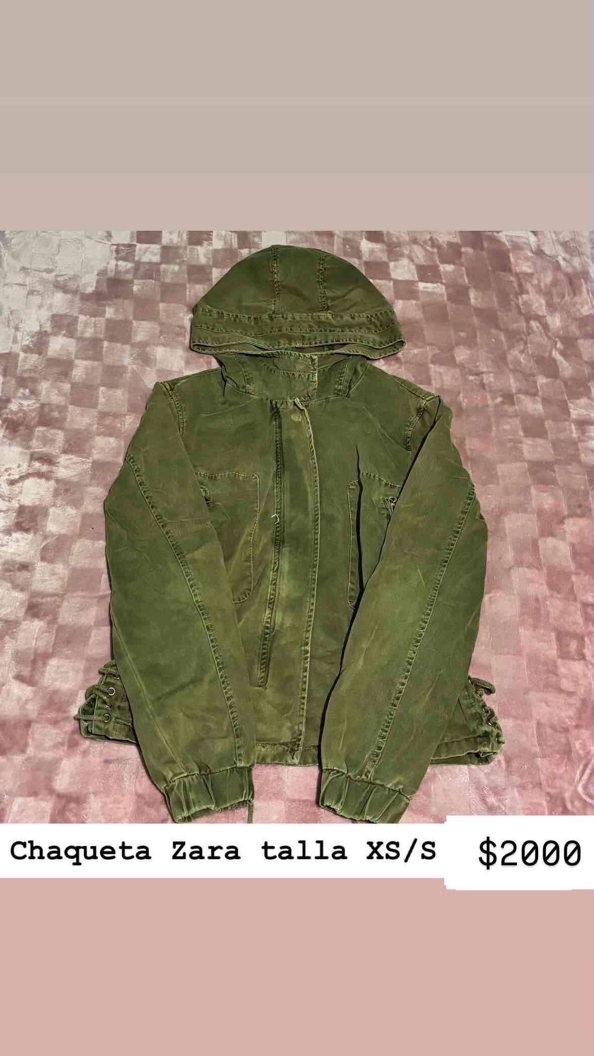 Chaqueta verde Zara XS/S