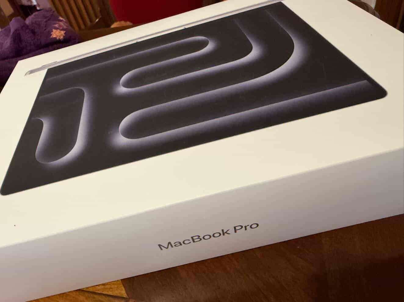 MacBook Pro M5 14”