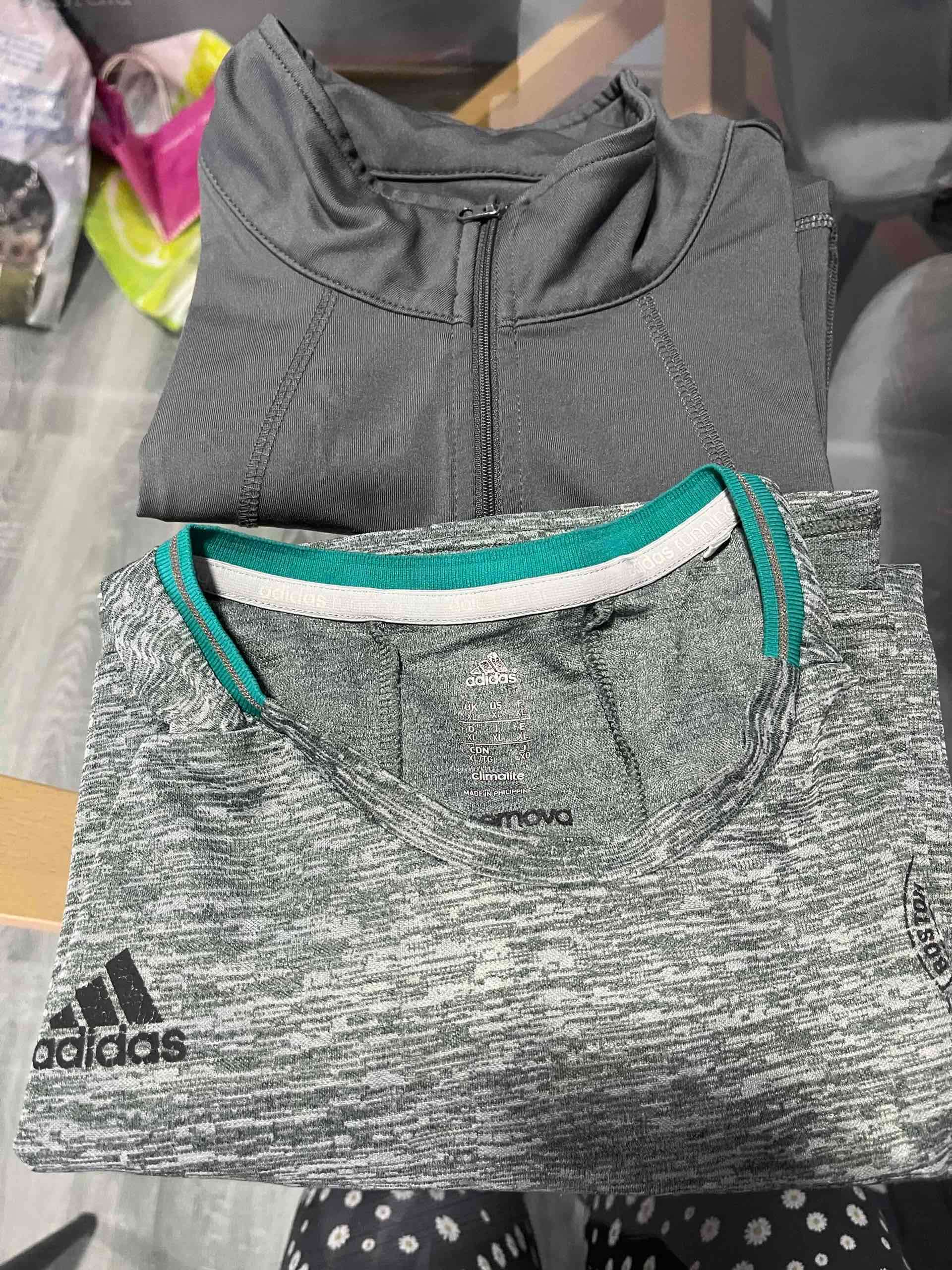 Conjunto deportivo mujer blanco y negro - miniatura 4