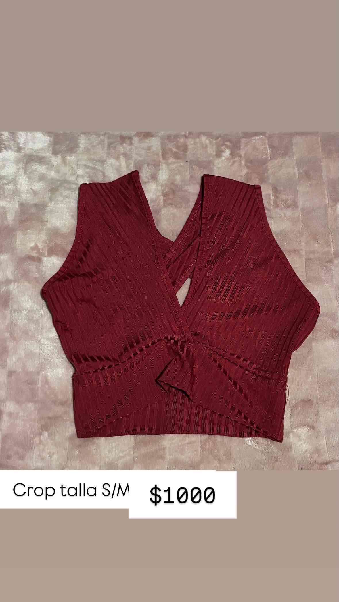 Crop top burdeos talla S/M