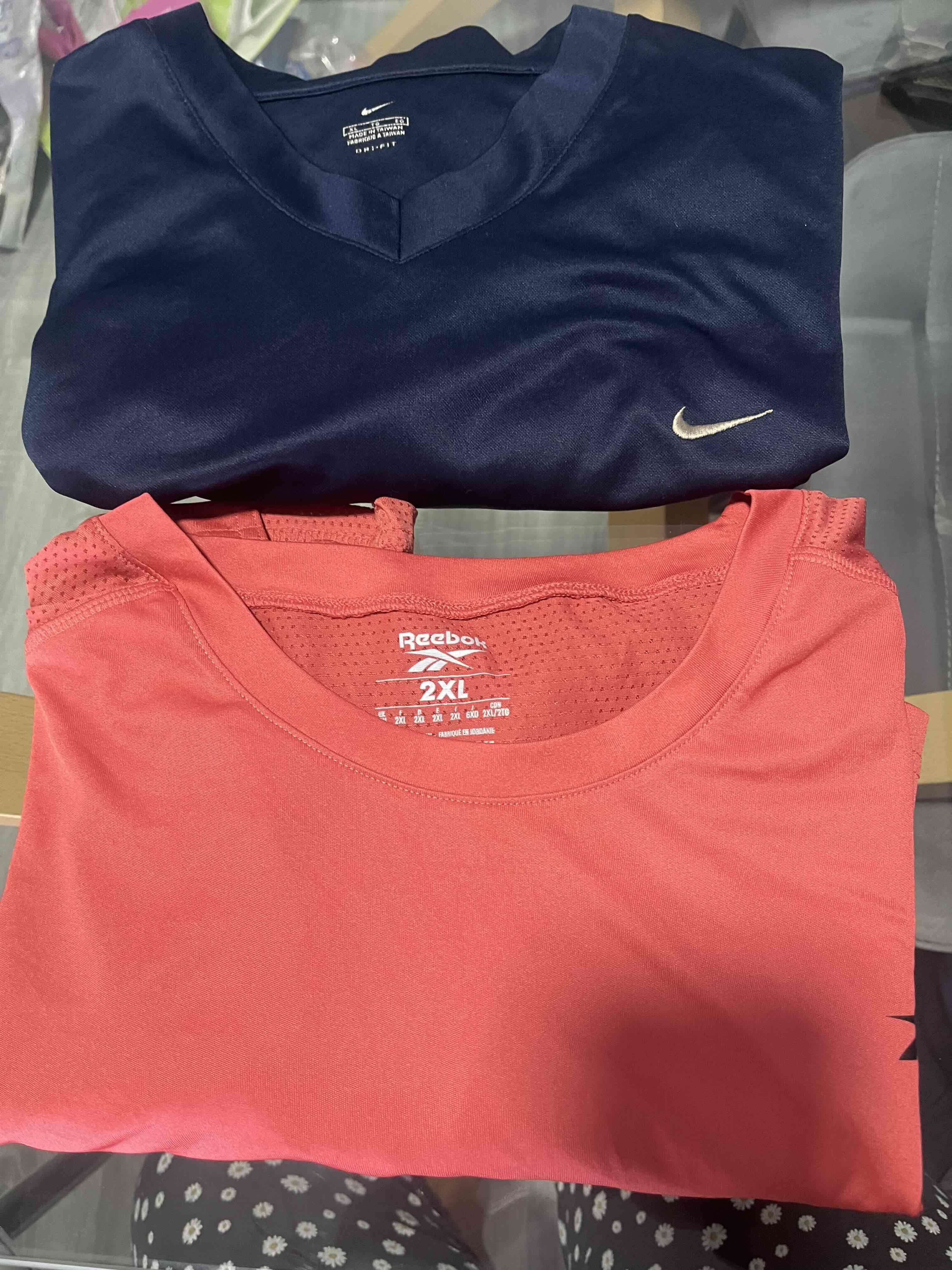 Poleras deportivas azul y roja - miniatura 3