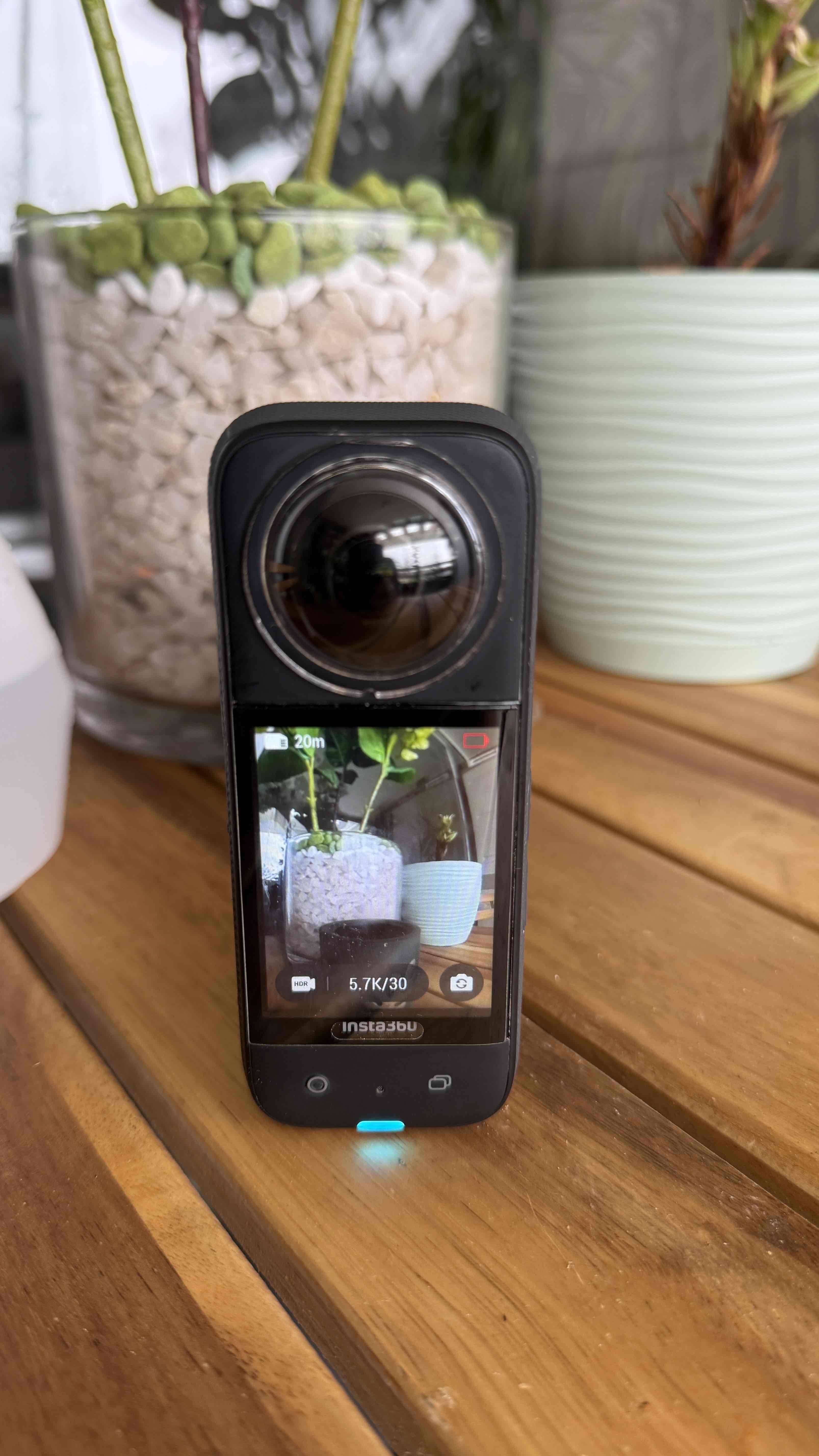 Cámara  Insta360X3 con accesorios - miniatura 2