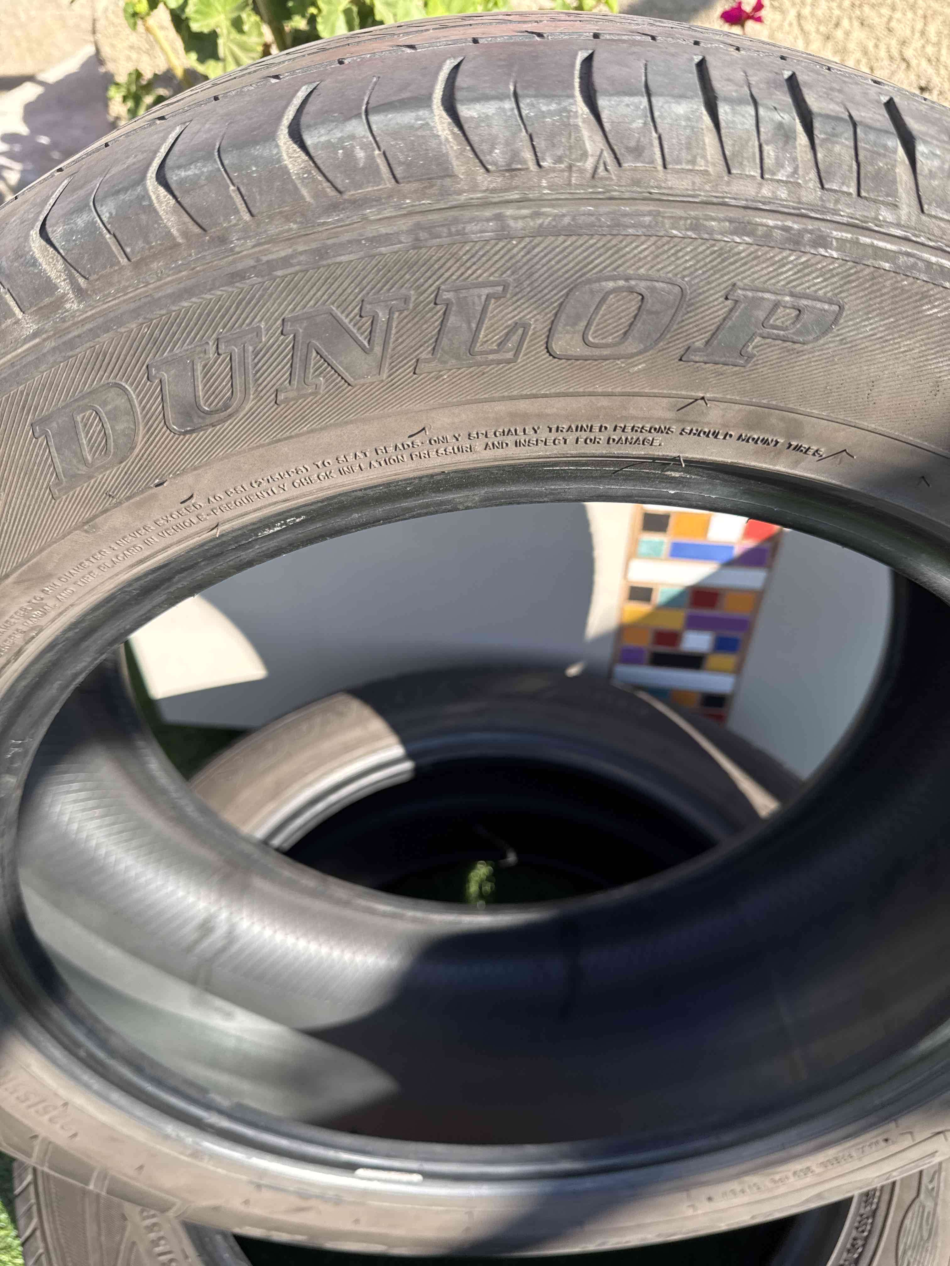 Neumáticos ContiCrossContact y Dunlop usados - miniatura 3