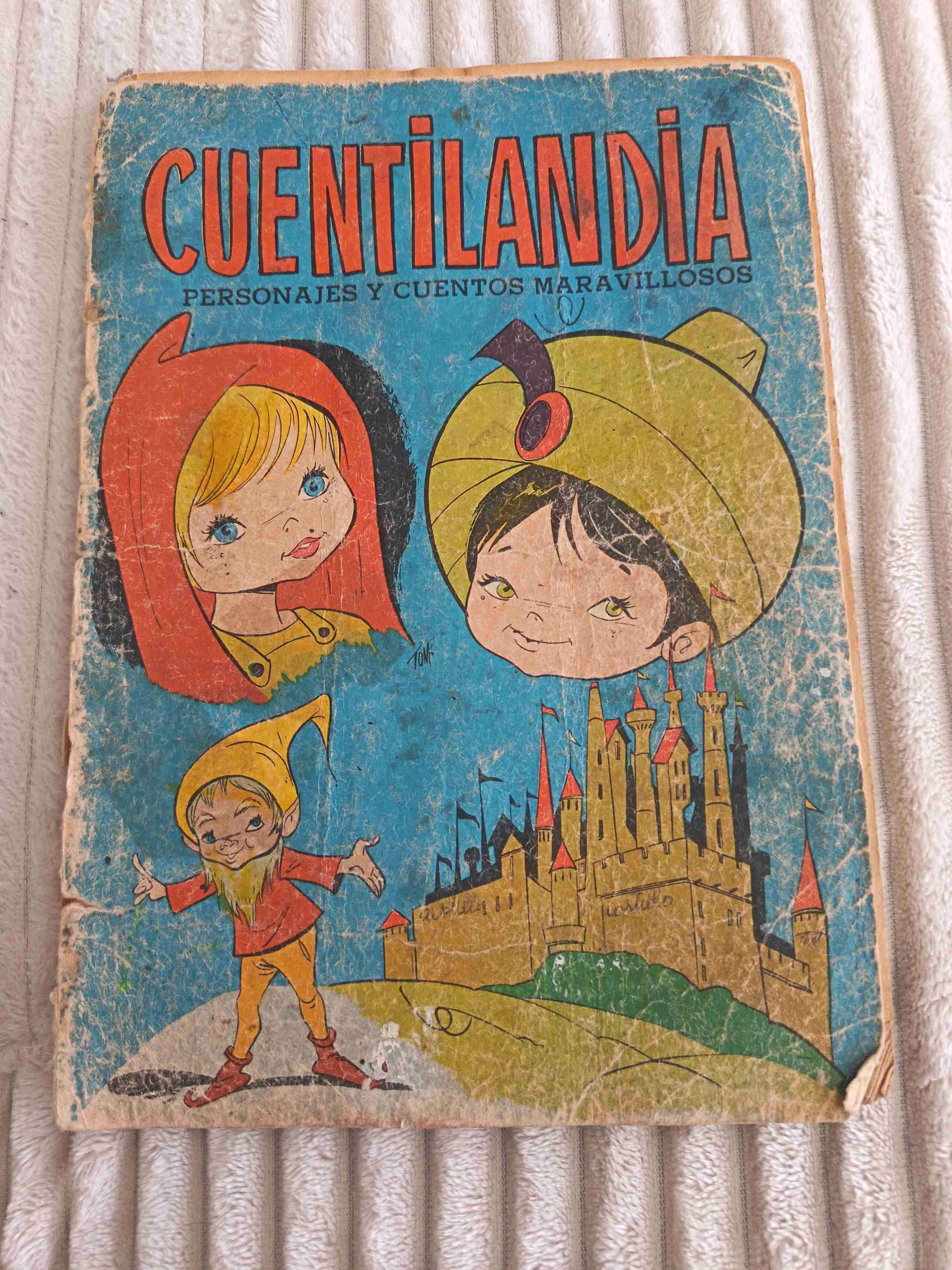 Libro Cuentilandia antiguo
