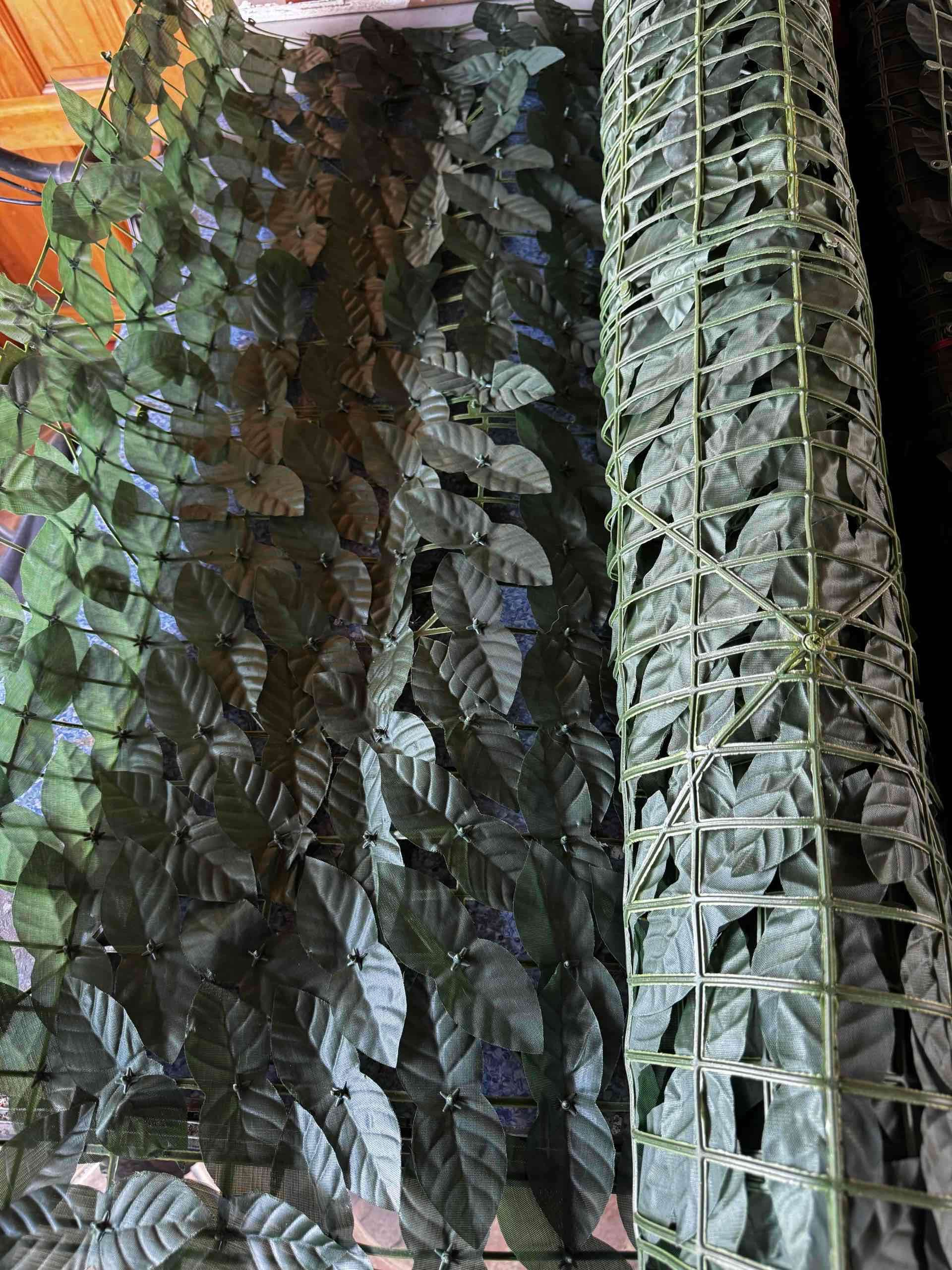 Malla de hojas artificiales