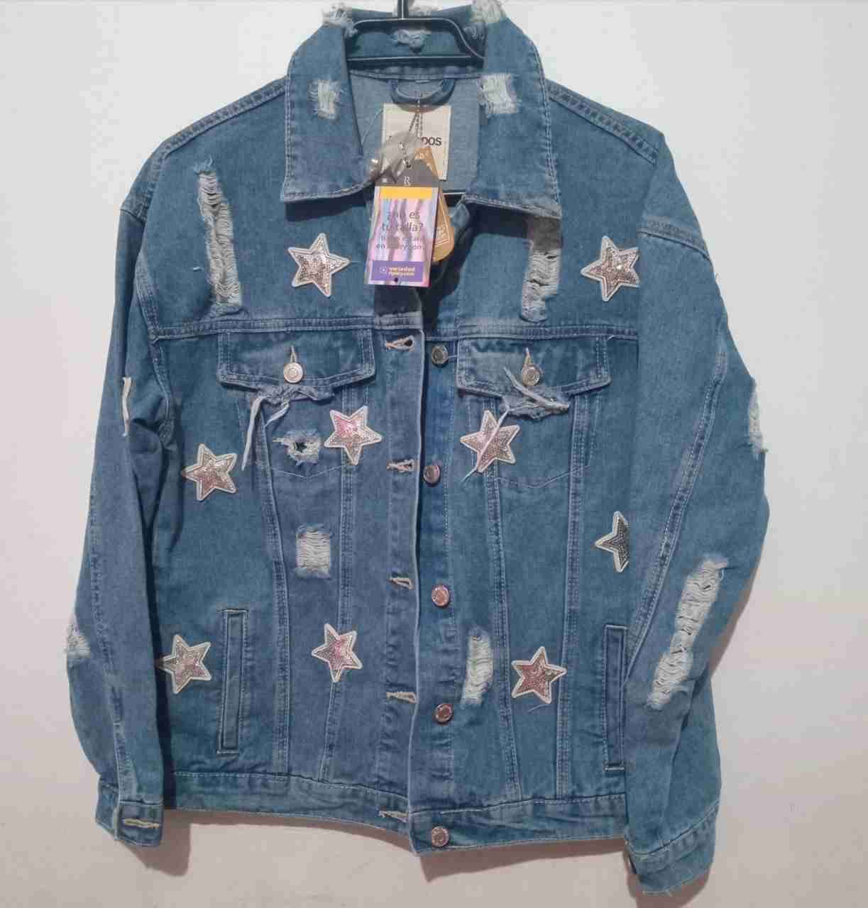 Chaqueta de mezclilla con estrellas