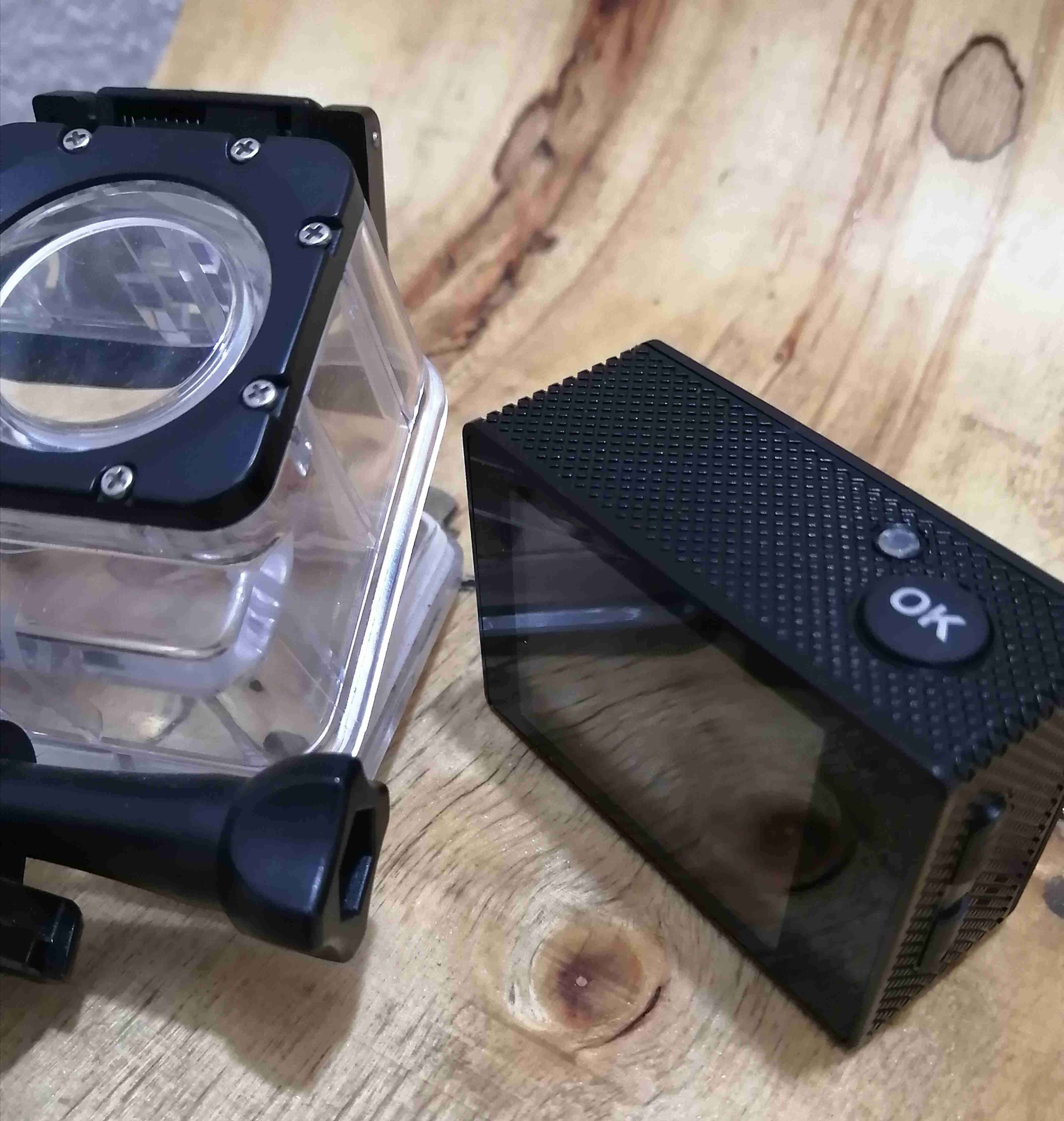 Cámara deportiva Full HD WiFi - miniatura 2