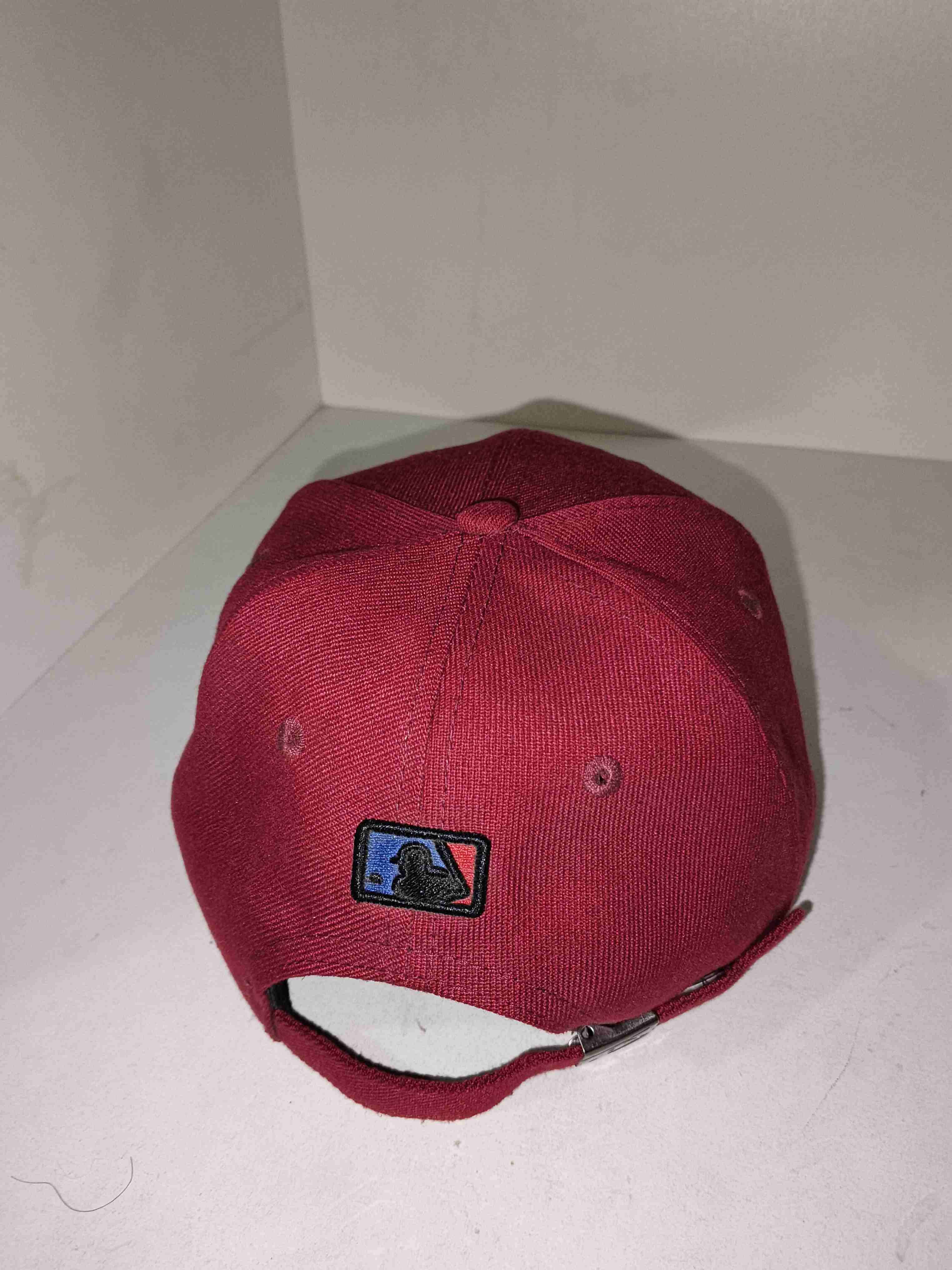 Gorra roja New era - miniatura 2