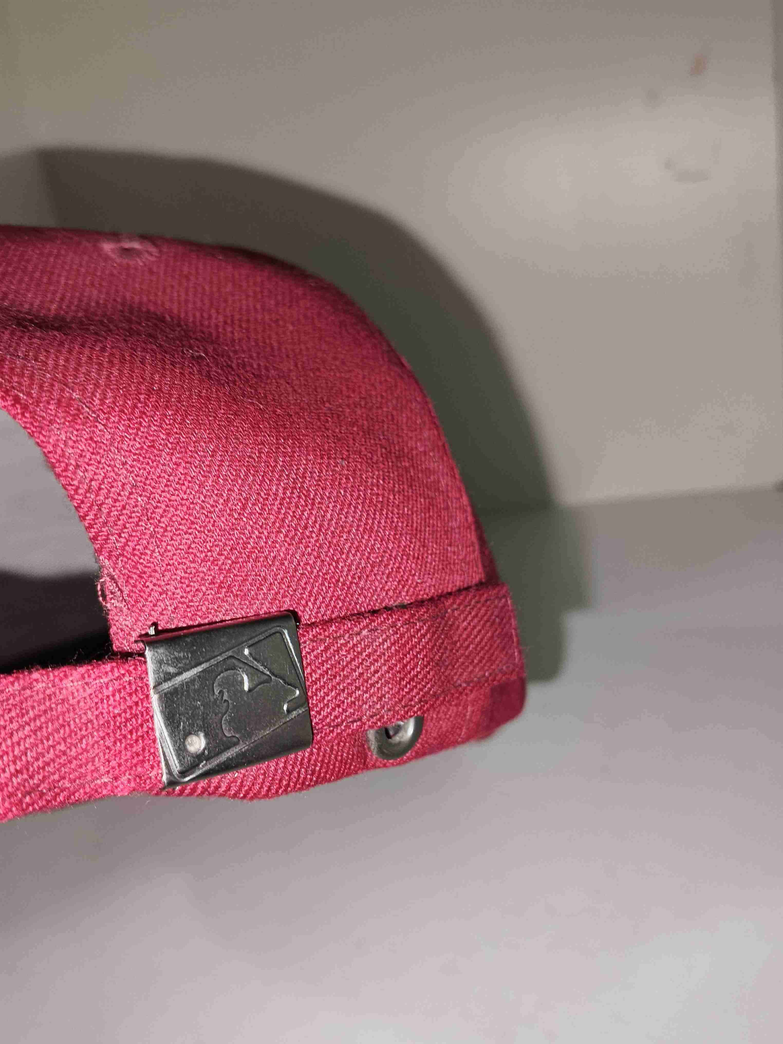 Gorra roja New era - miniatura 3