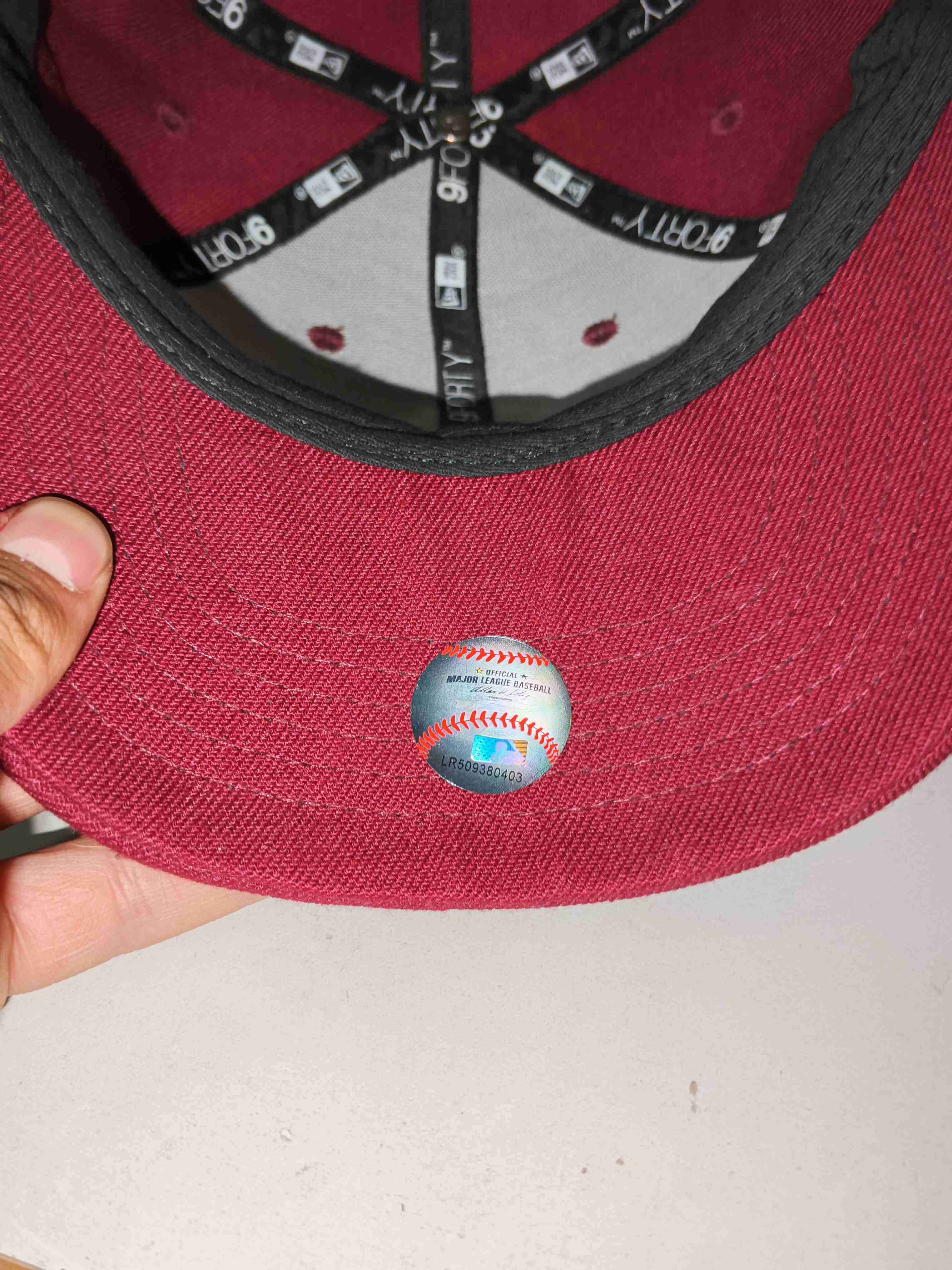 Gorra roja New era - miniatura 5