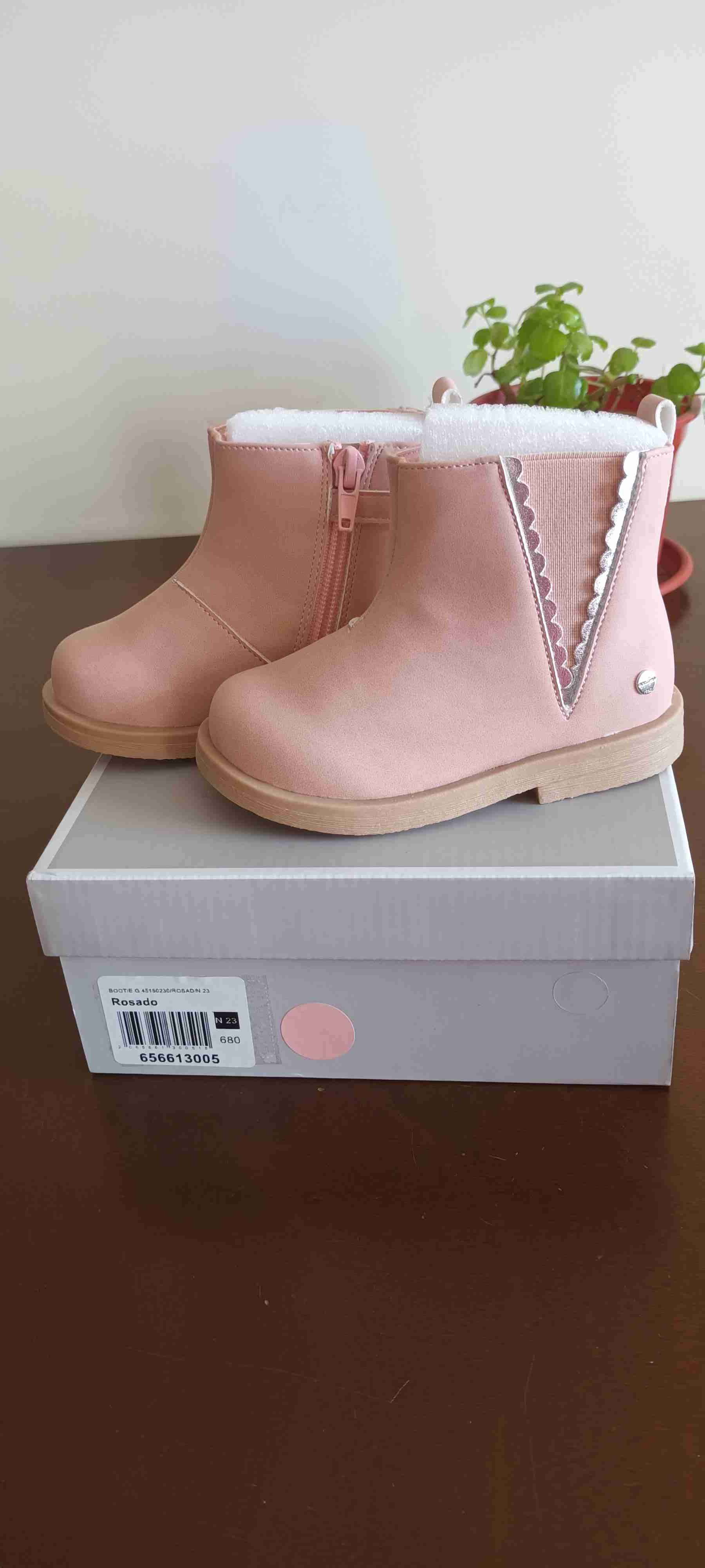 Botines rosados para niña N°23