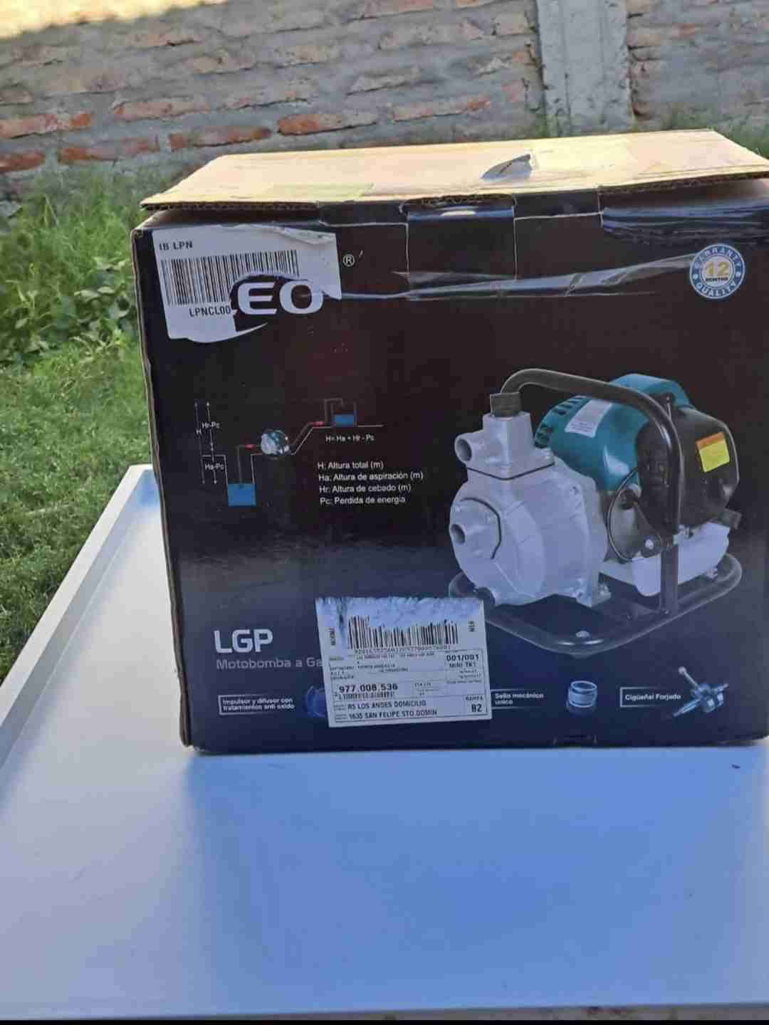 Bomba de agua eléctrica nueva - miniatura 2