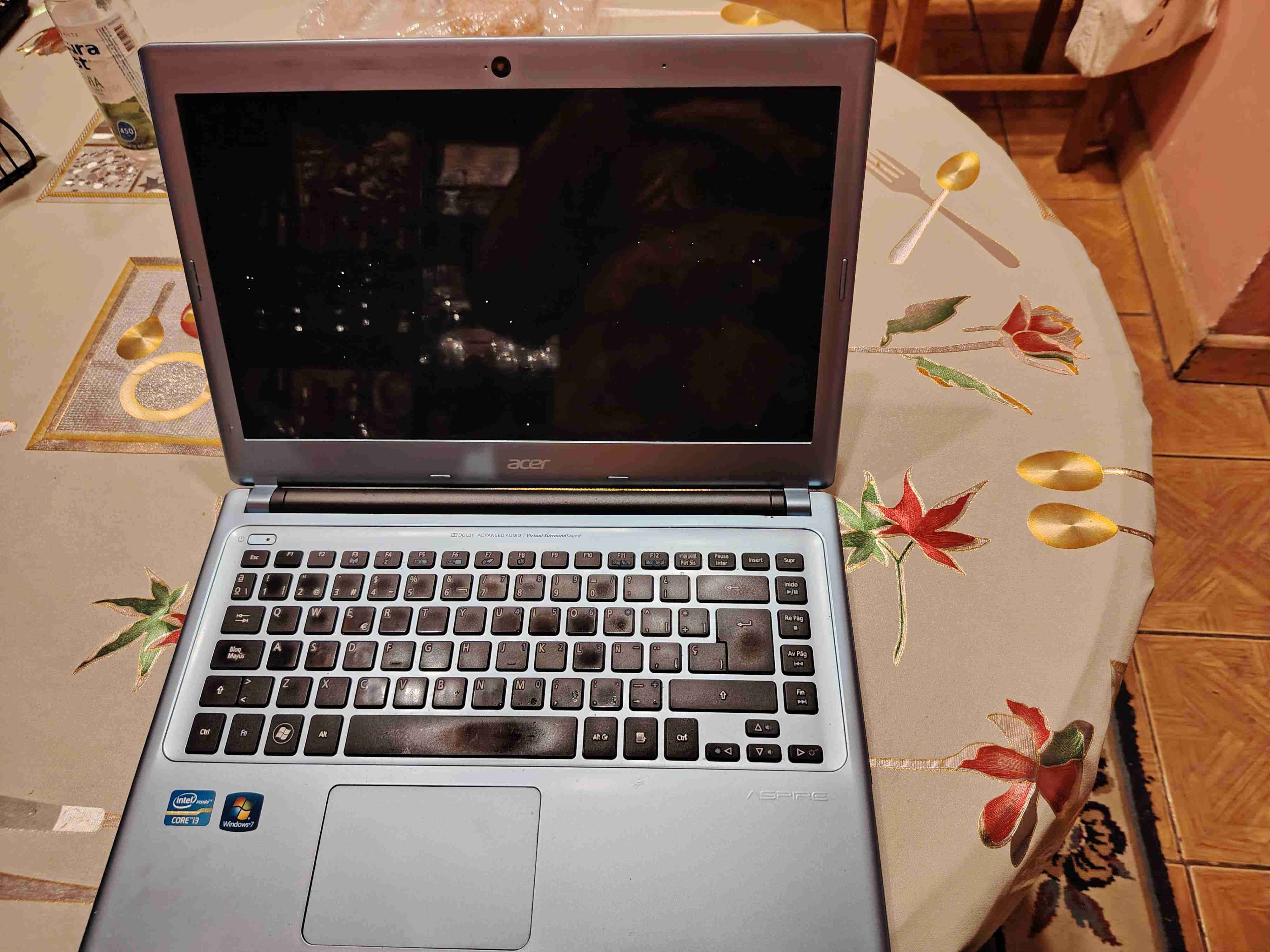 Laptop Acer Aspire Intel Core i3 - miniatura 4