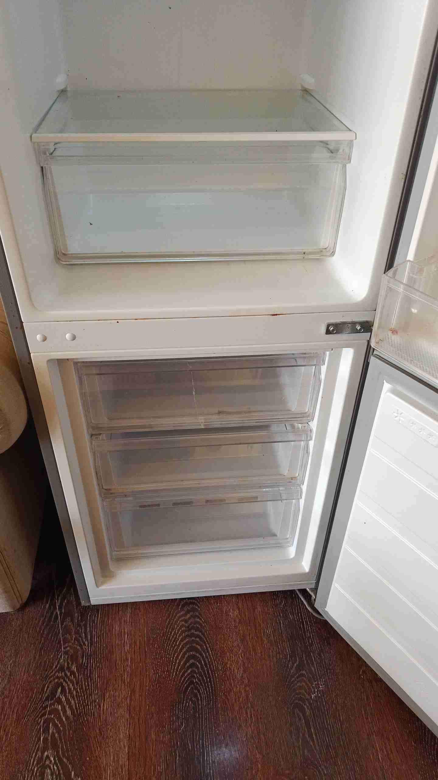 Refrigerador Midea gris A+ - miniatura 3