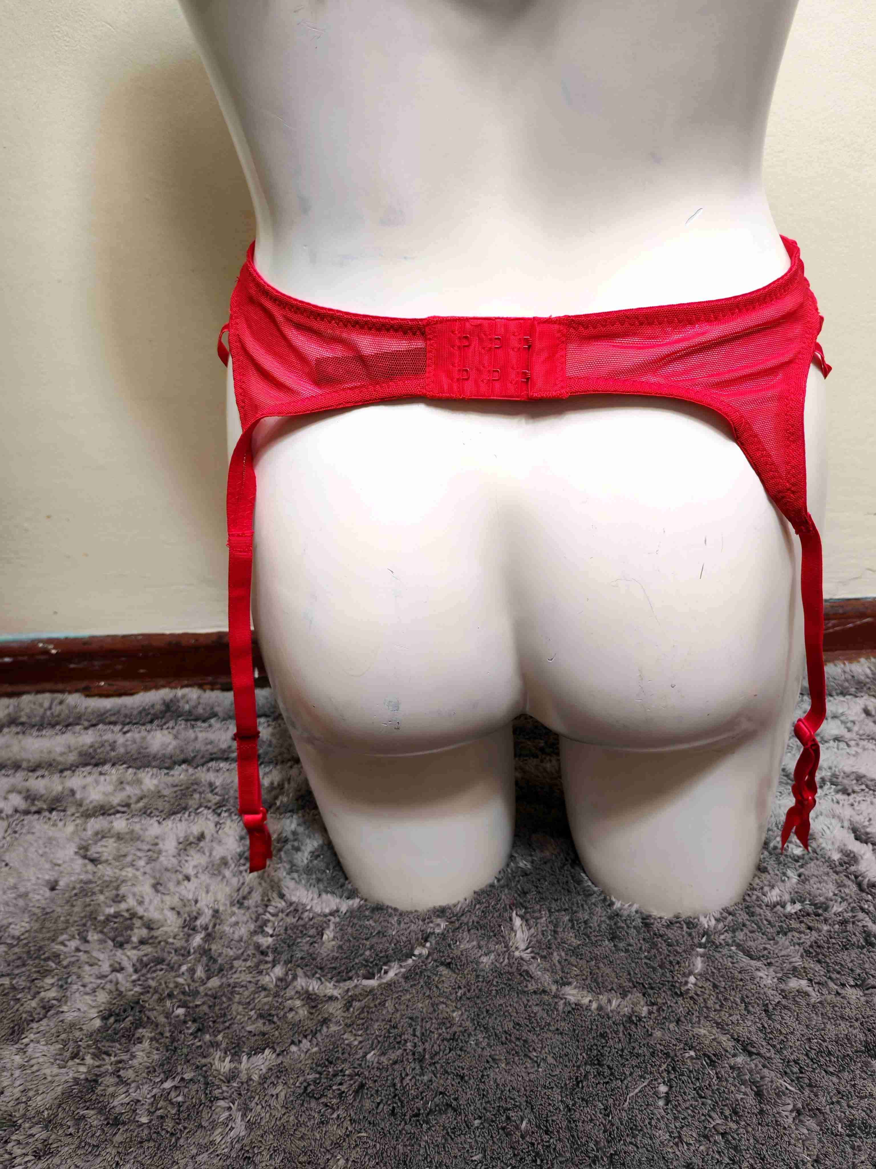 Ligueros rojos de encaje - miniatura 4