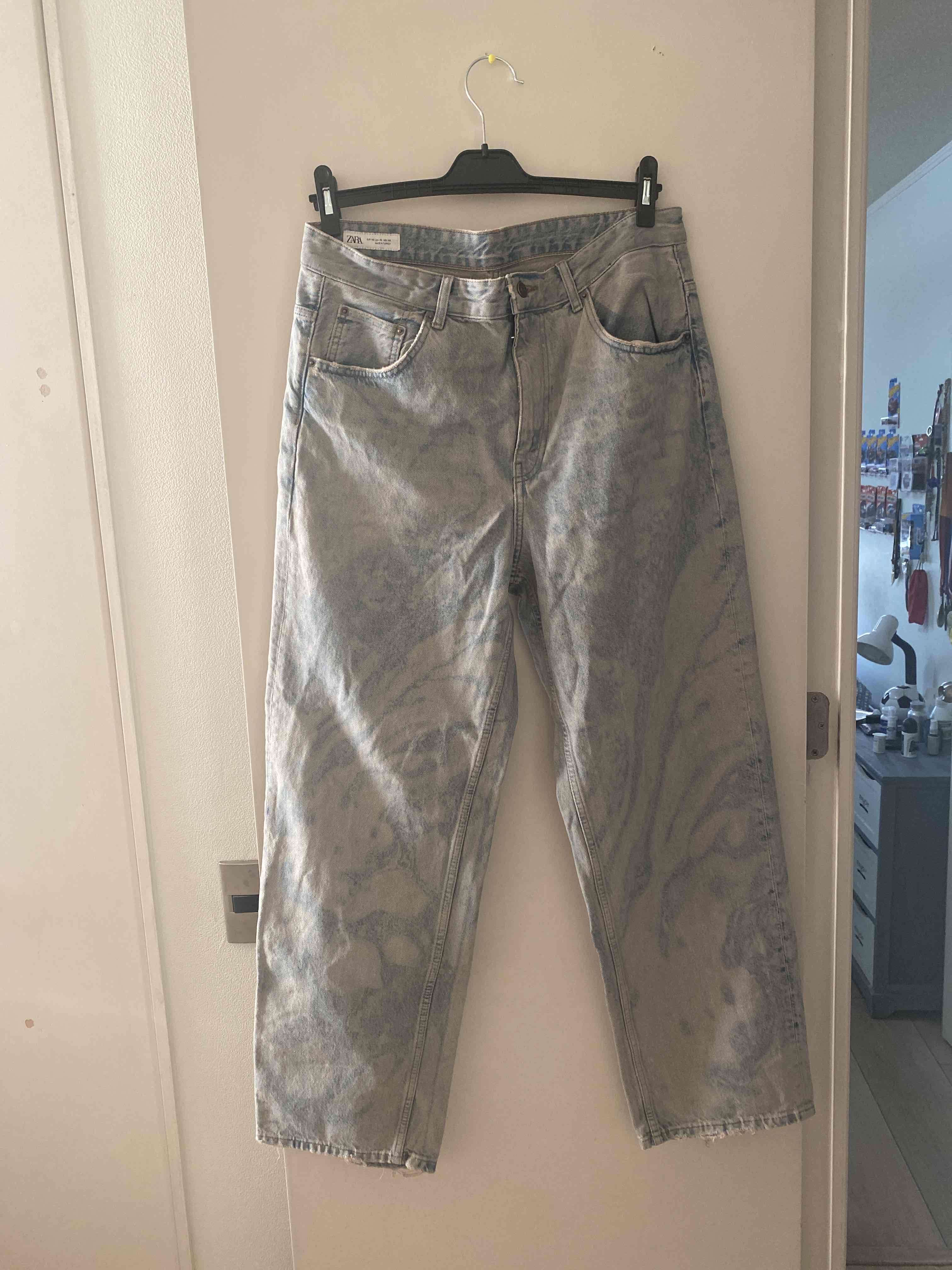 Pantalones de mezclilla Zara