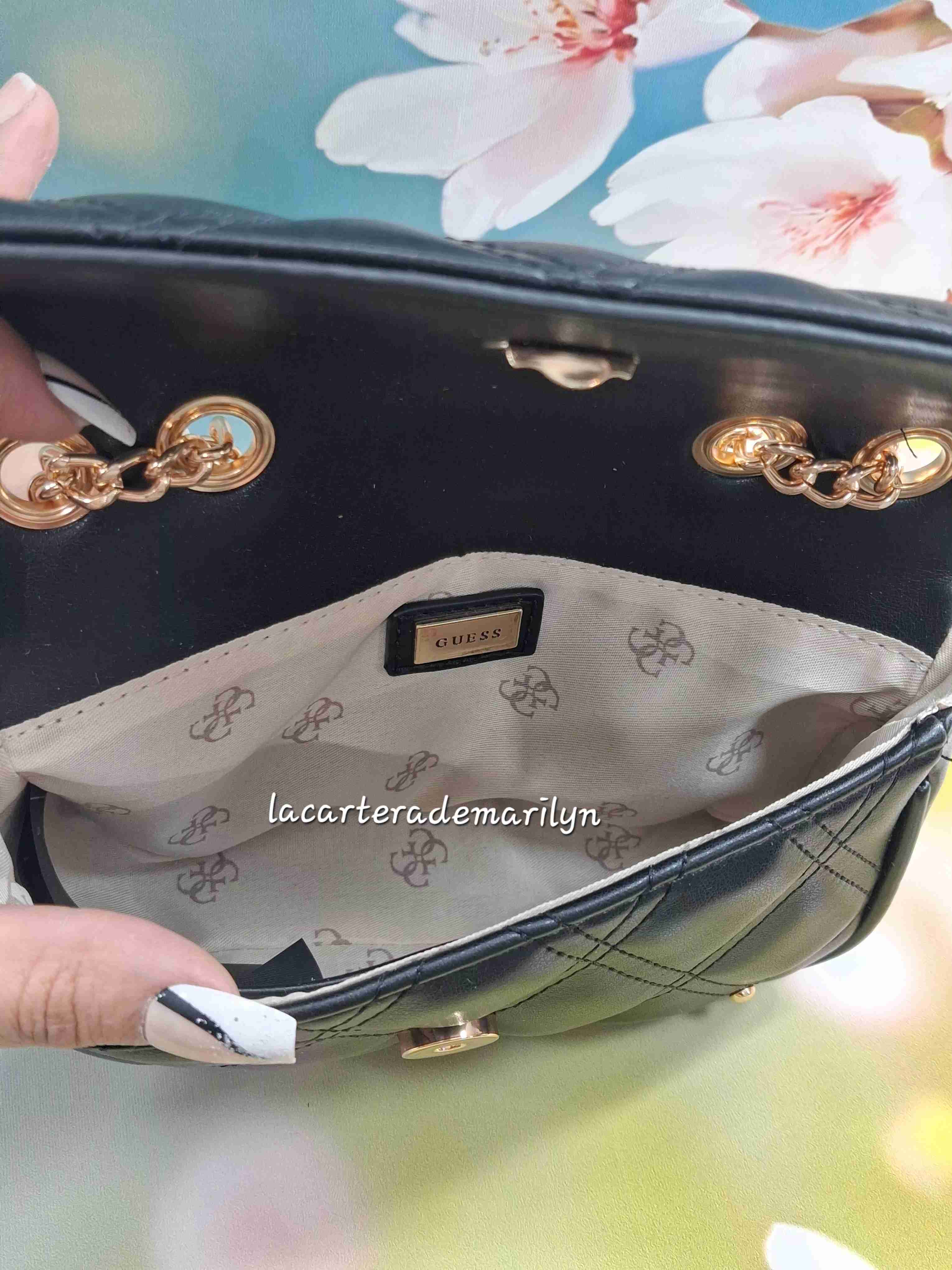 Cartera crossbody Guess negra pequeña - miniatura 3