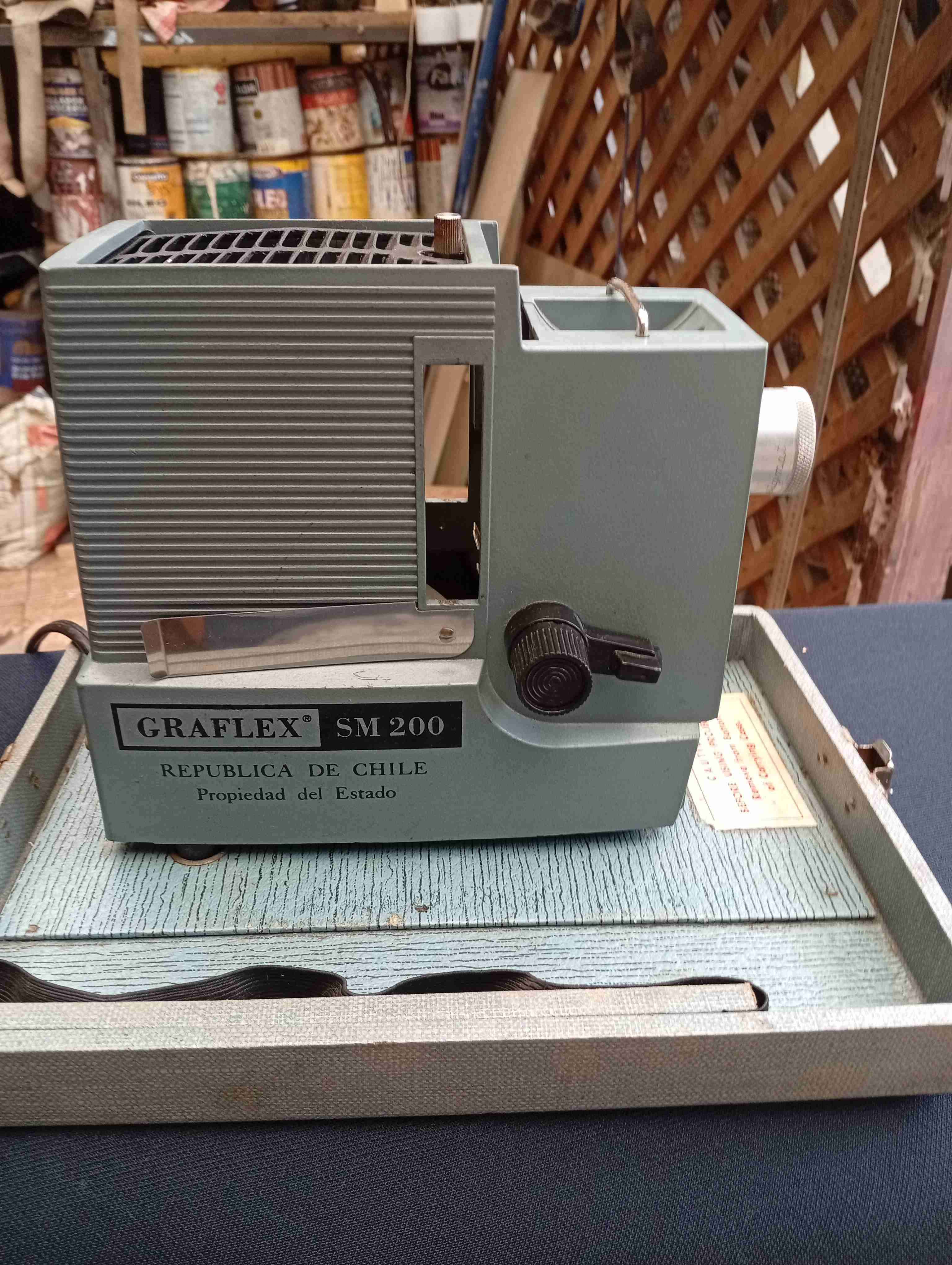 Proyector de diapositivas vintage Made in USA - miniatura 3