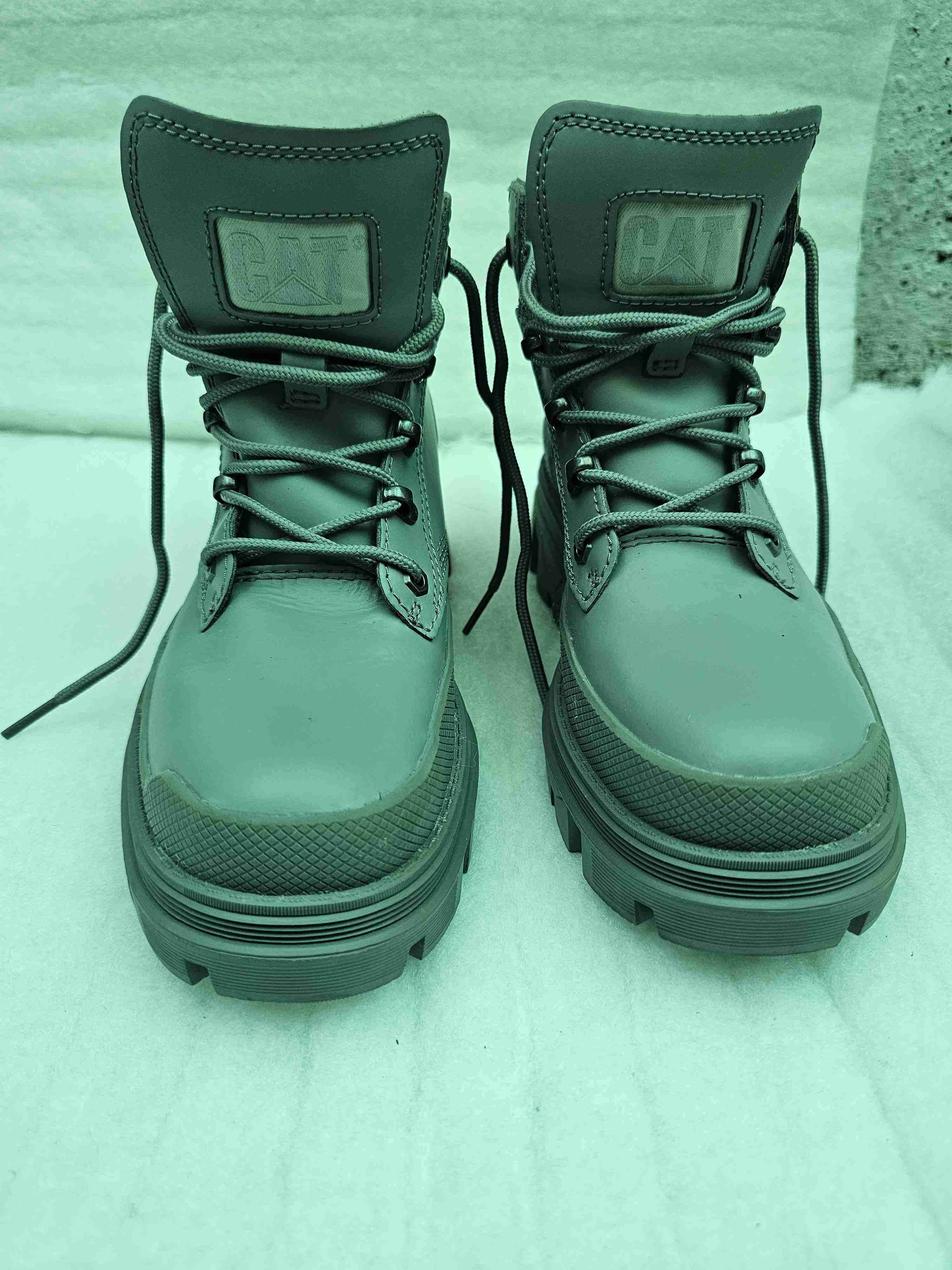 Botin Colorado Hardwear Gris Caterpilllar