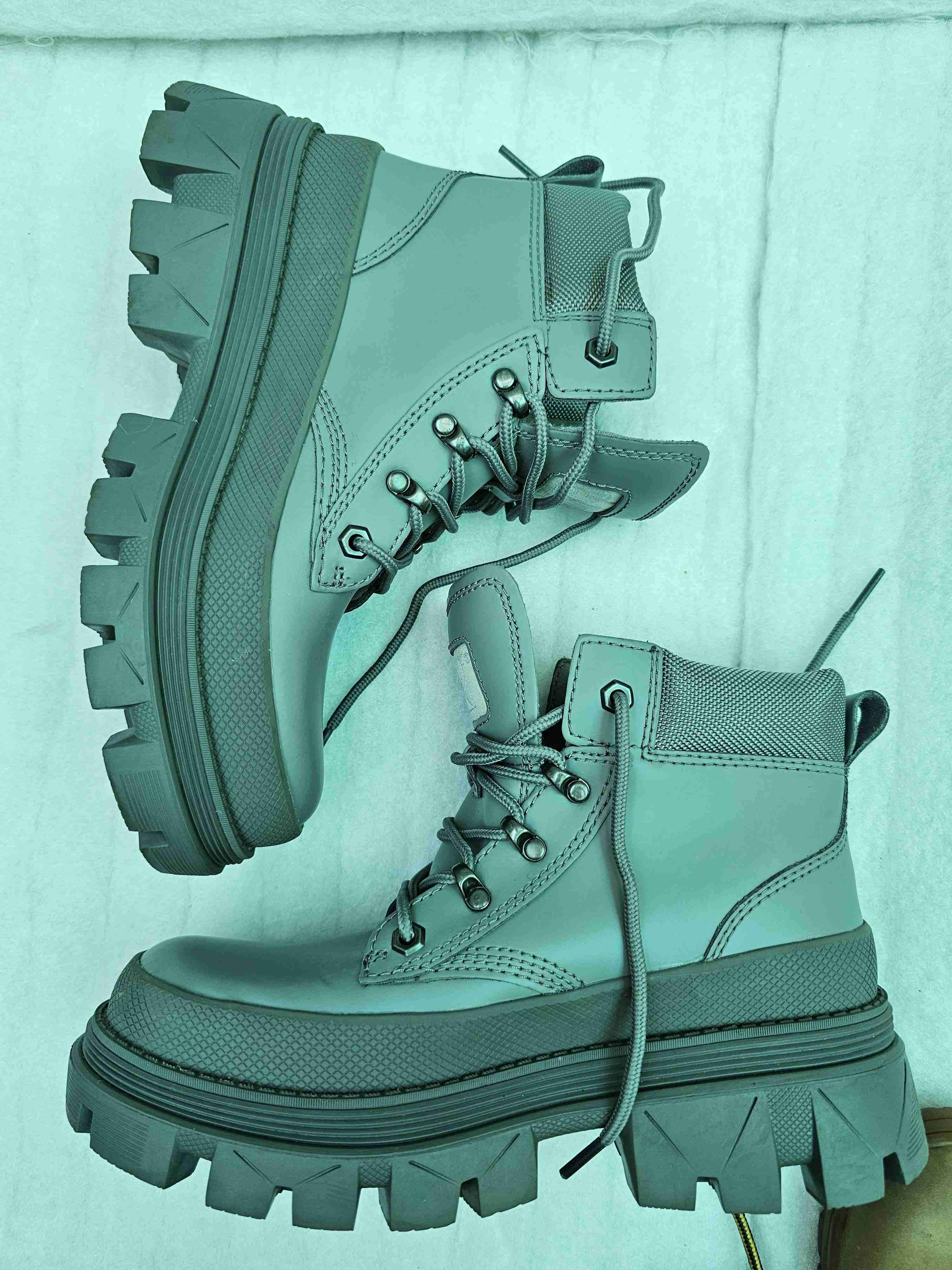 Botin Colorado Hardwear Gris Caterpilllar - miniatura 3