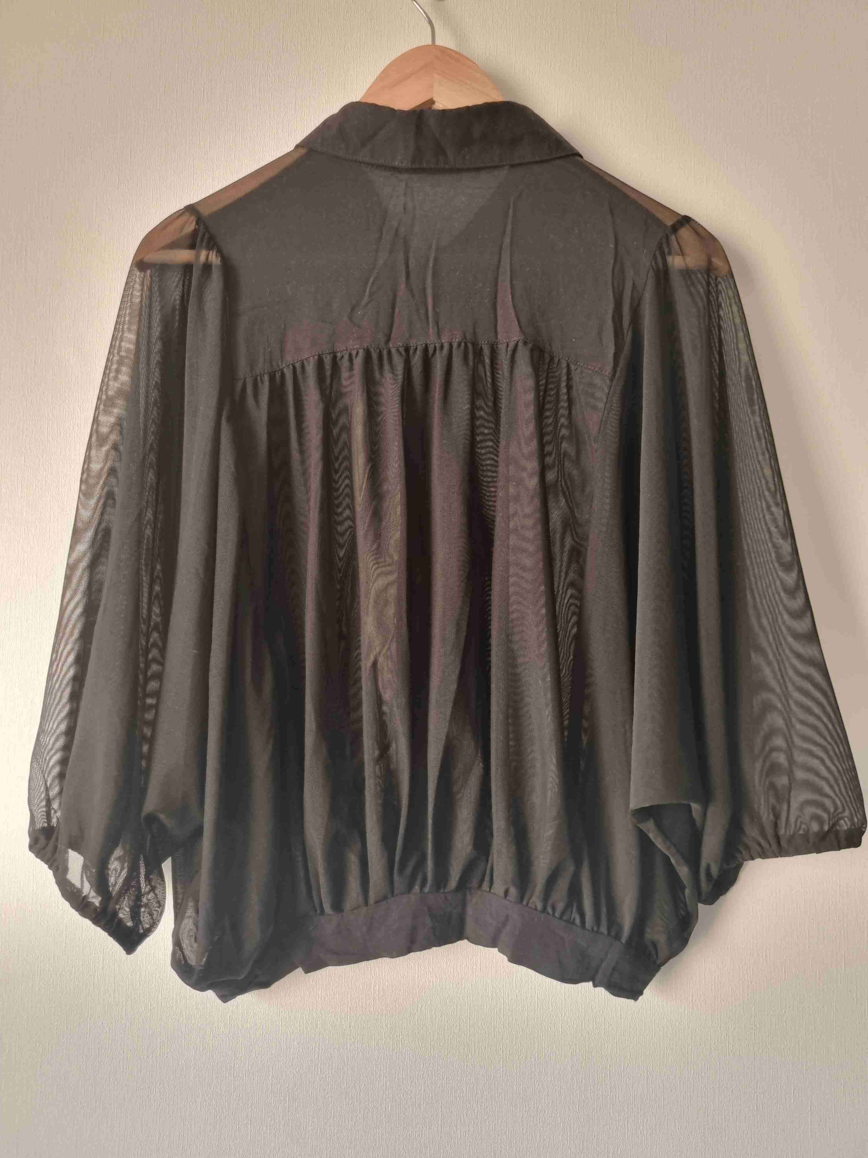 Blusa Wados, talla M tela semitransparente negra - miniatura 2