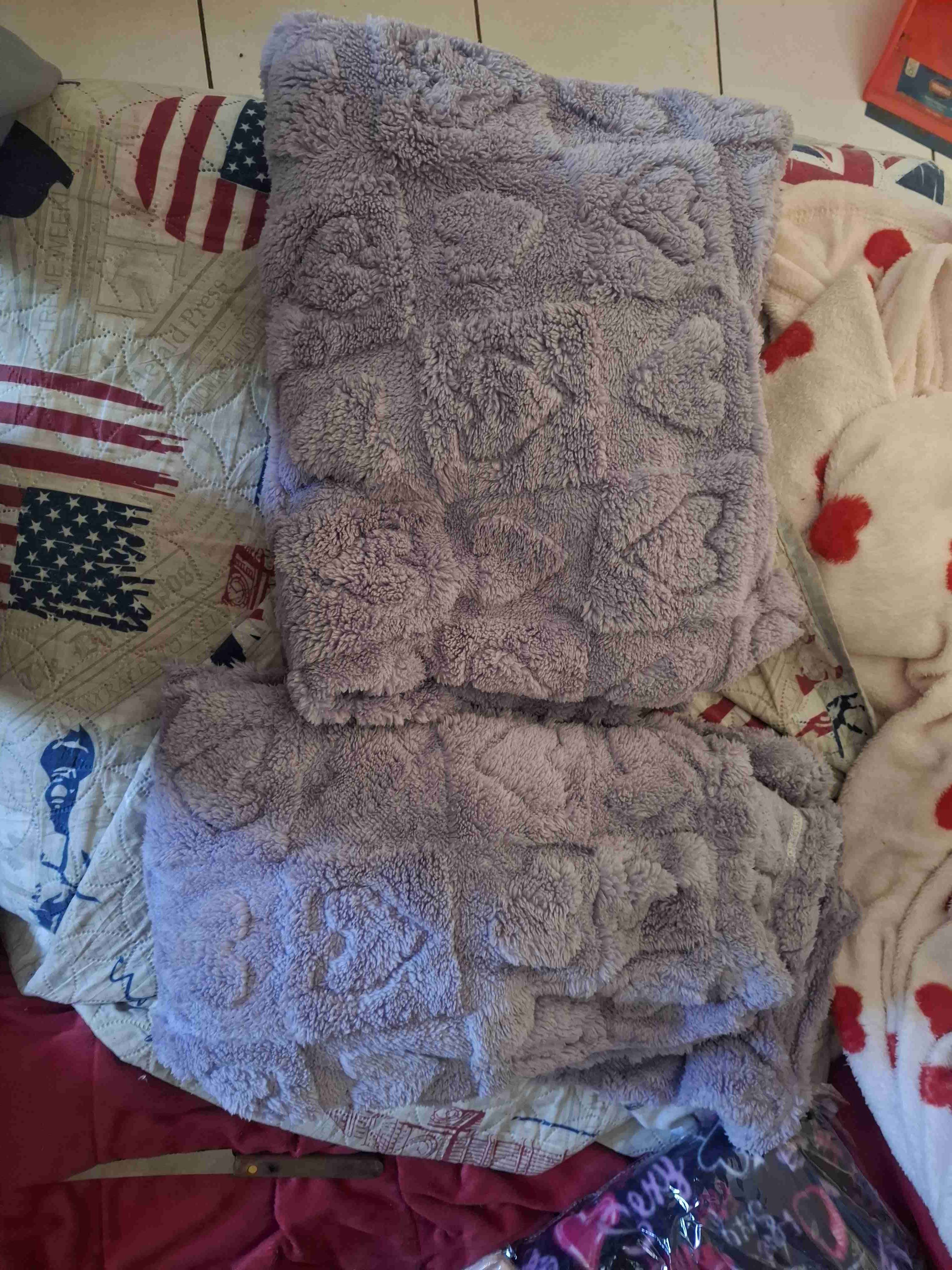 Frazada polar con diseño animado - miniatura 2